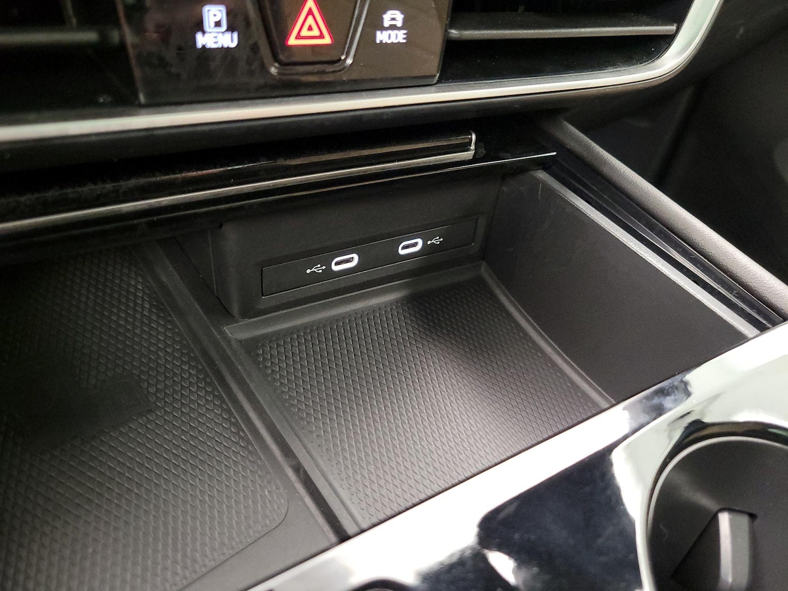 2024 Volkswagen Atlas Cross Sport SE w/Tech - Photo 19