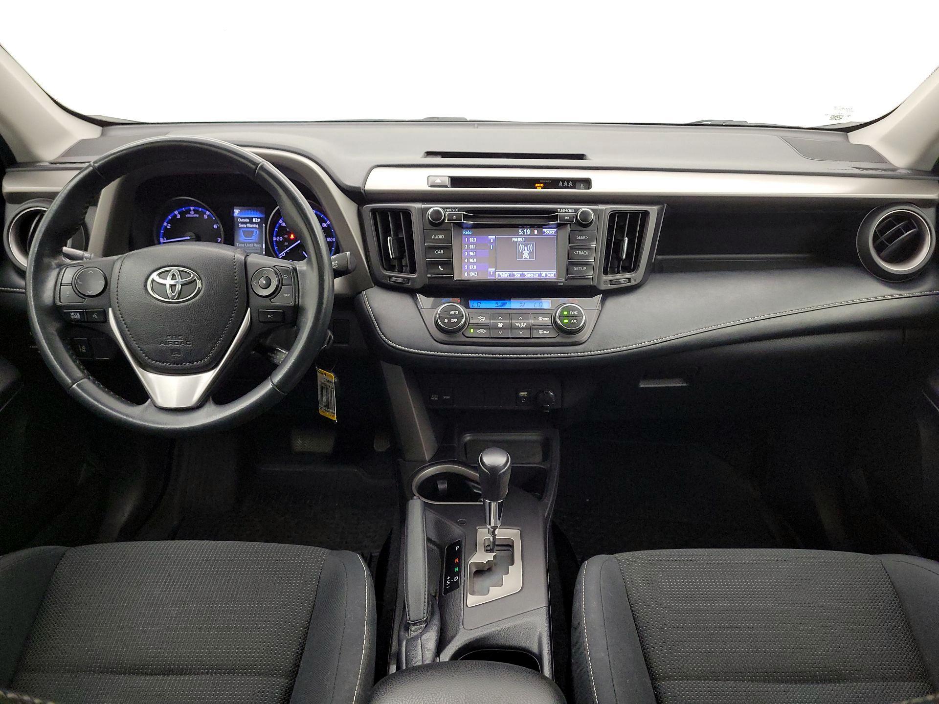 Thumbnail: 2018 Toyota RAV4 - 9