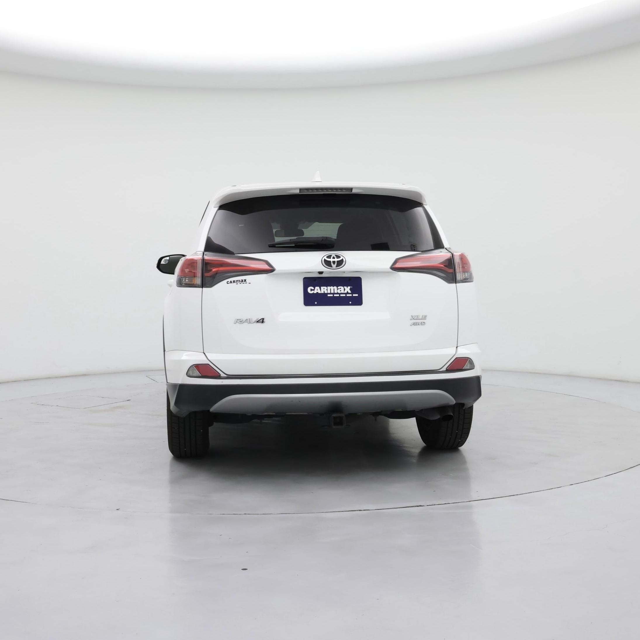 Thumbnail: 2018 Toyota RAV4 - 6
