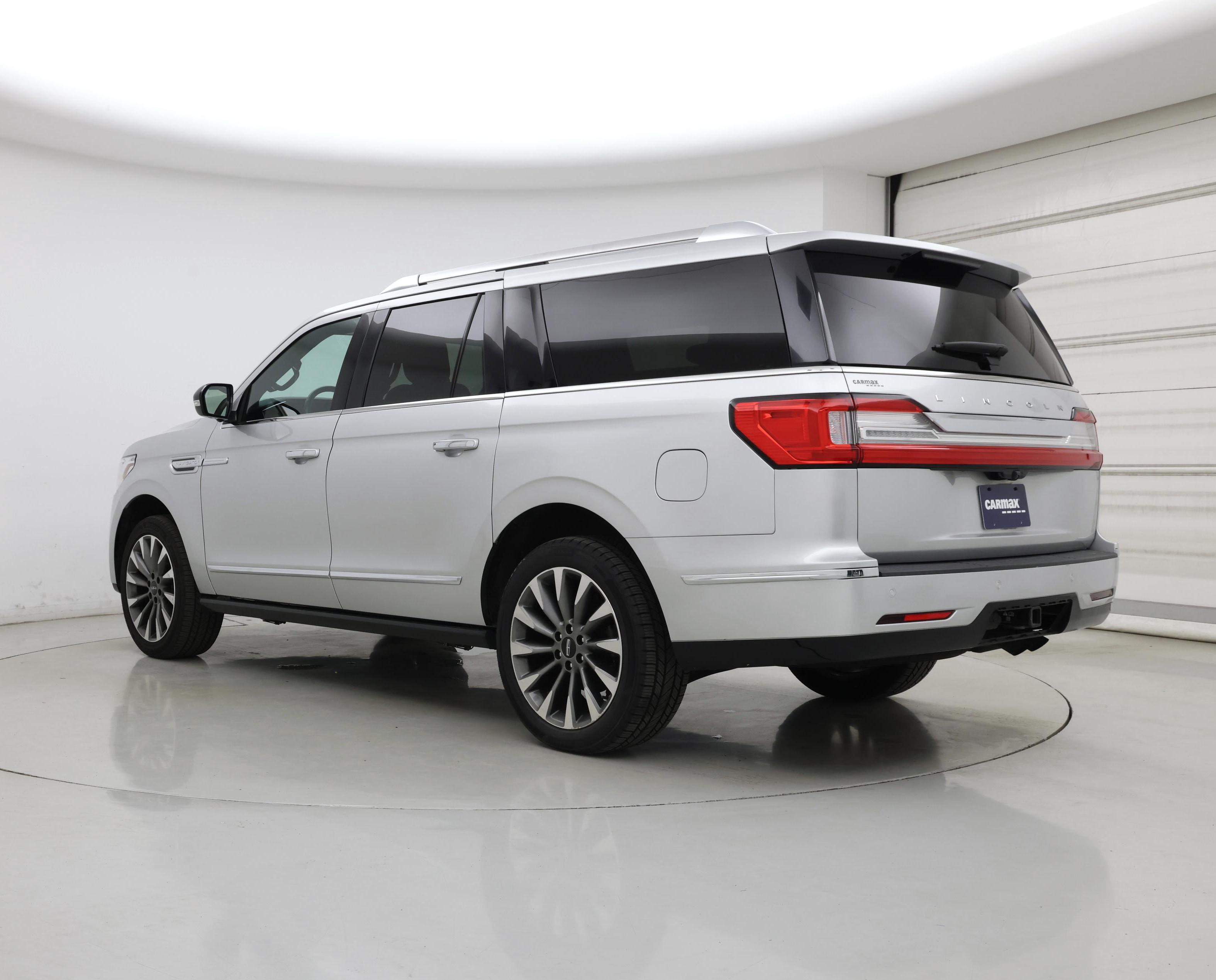 Thumbnail: 2019 Lincoln Navigator L - 2