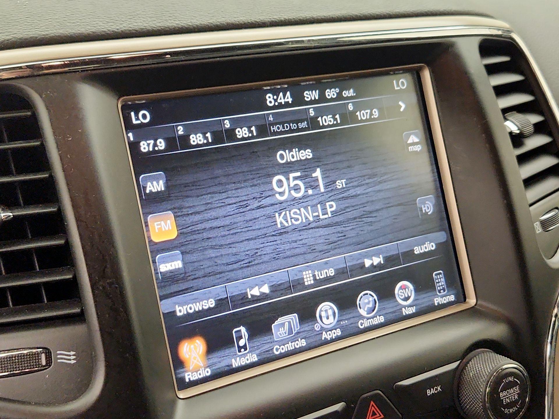 Thumbnail: 2016 Jeep Grand Cherokee - 16