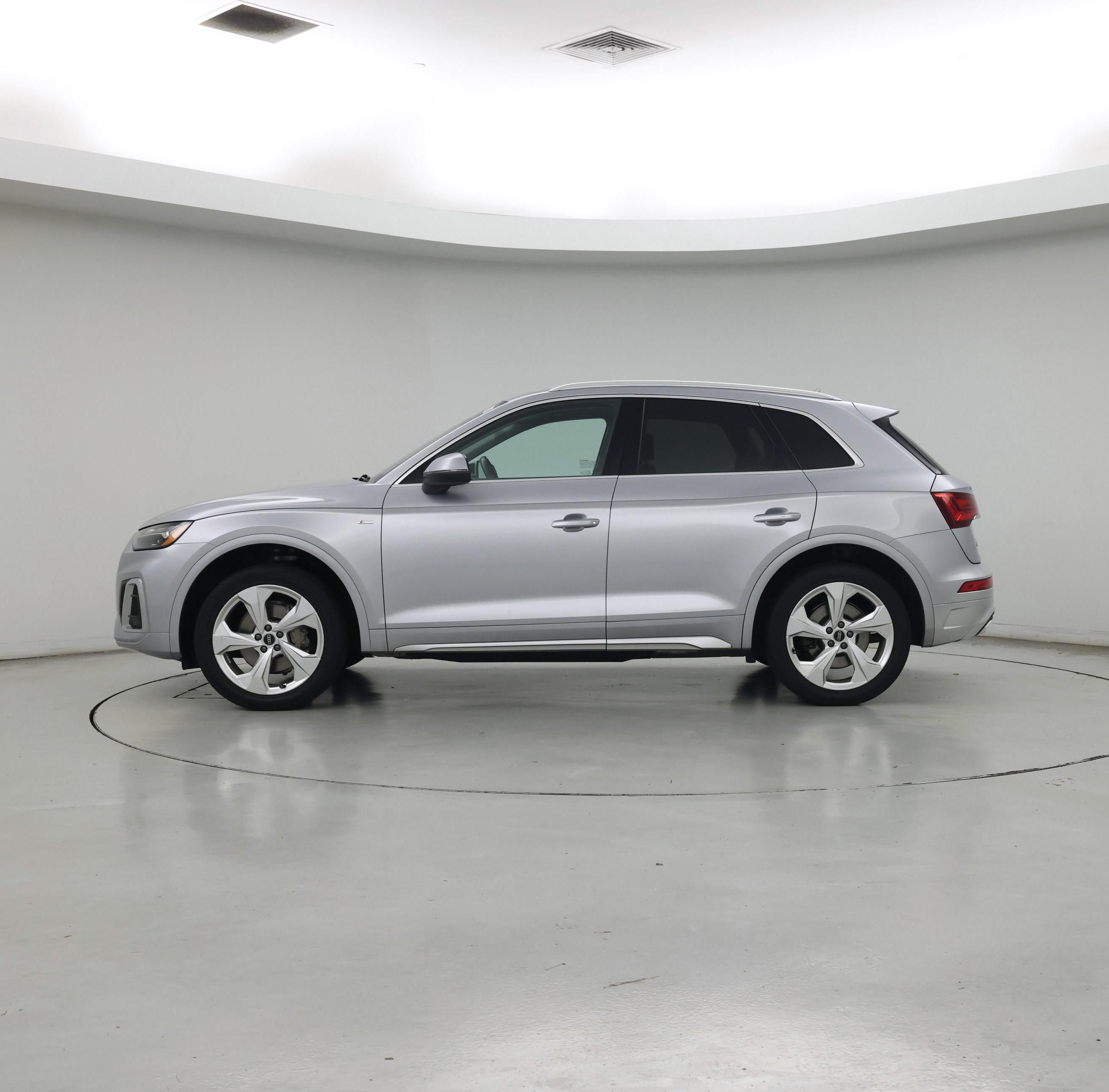 Thumbnail: 2022 Audi Q5 - 3