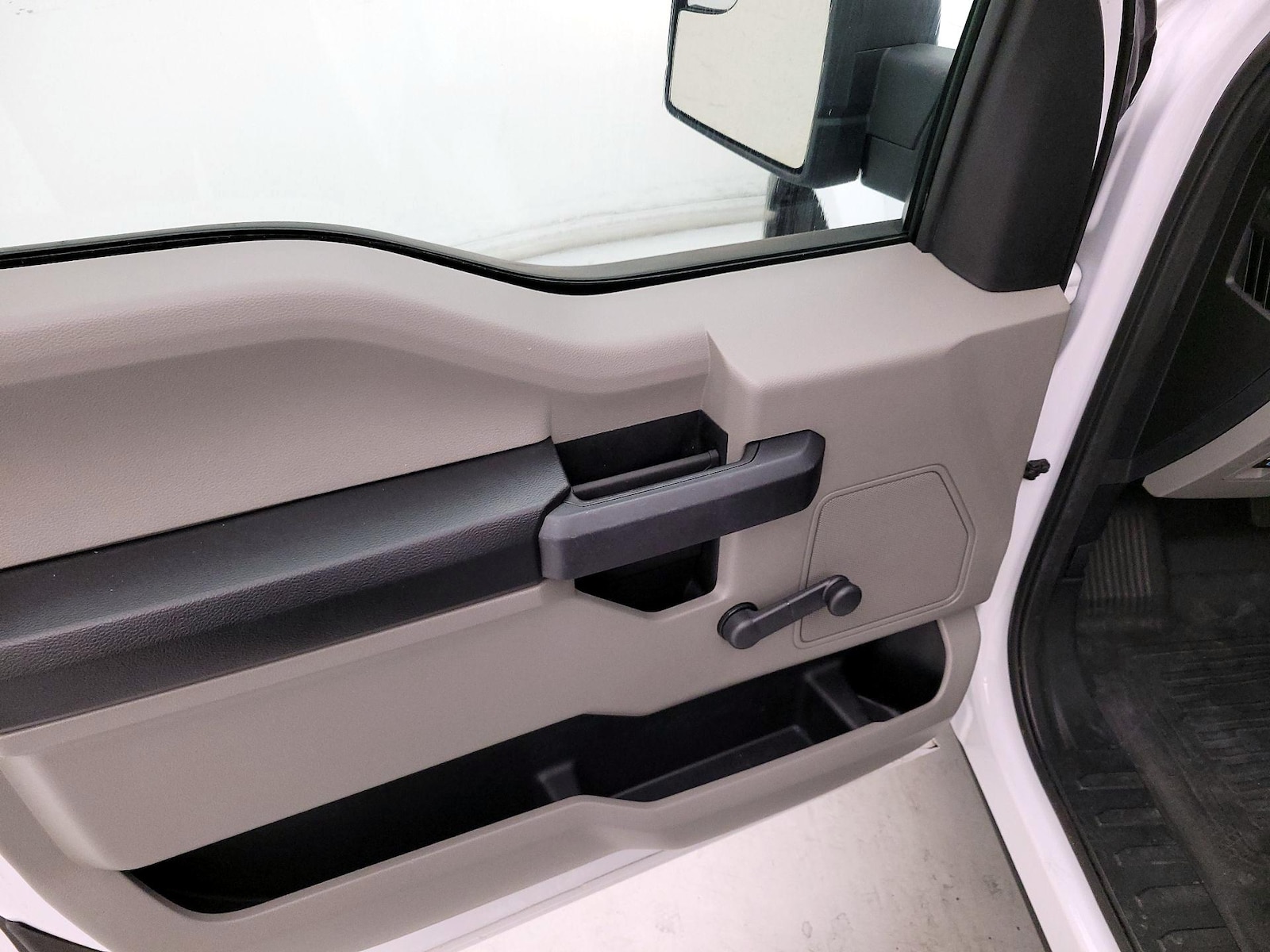 2020 Ford F-150 XL - Photo 13