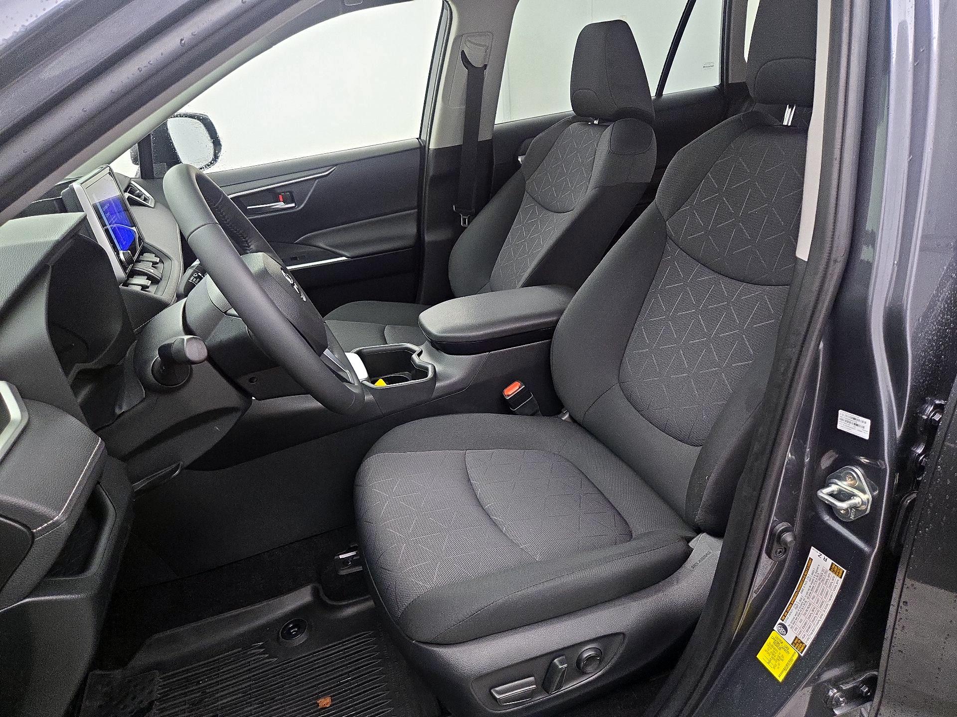 Thumbnail: 2024 Toyota RAV4 - 11