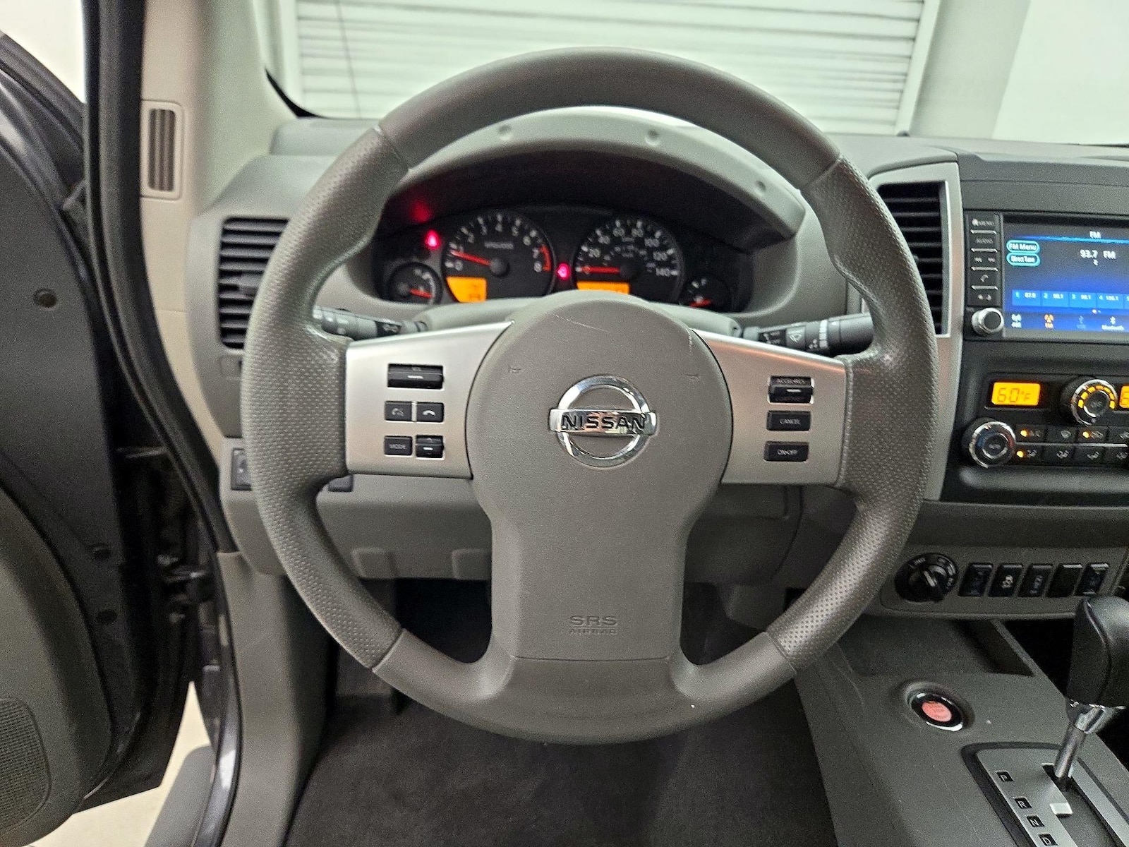 2021 Nissan Frontier SV - Photo 11
