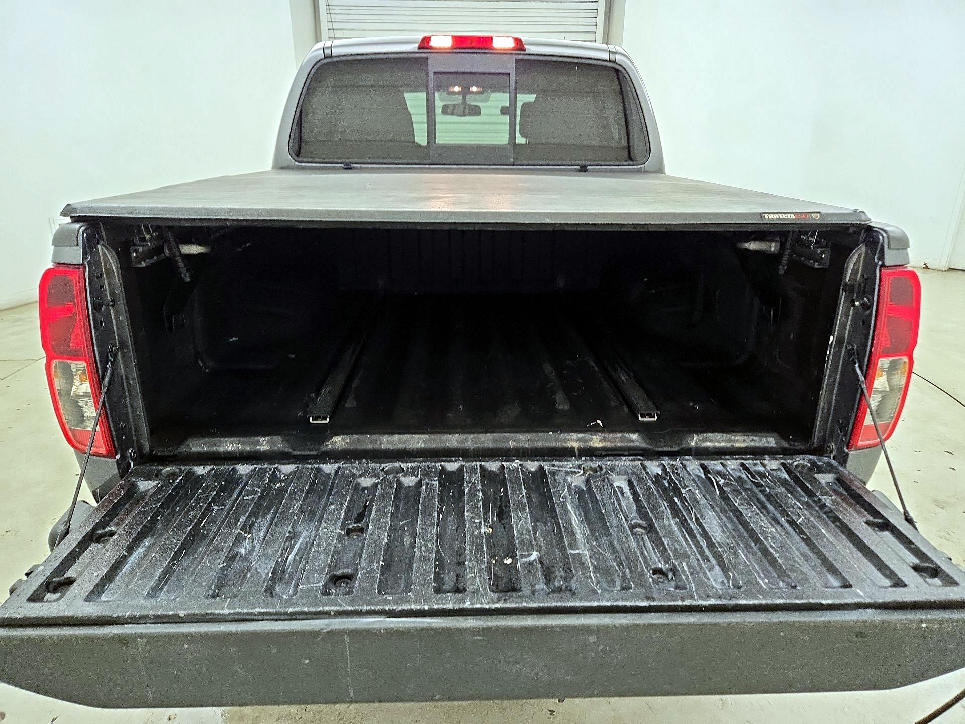Thumbnail: 2021 Nissan Frontier - 19