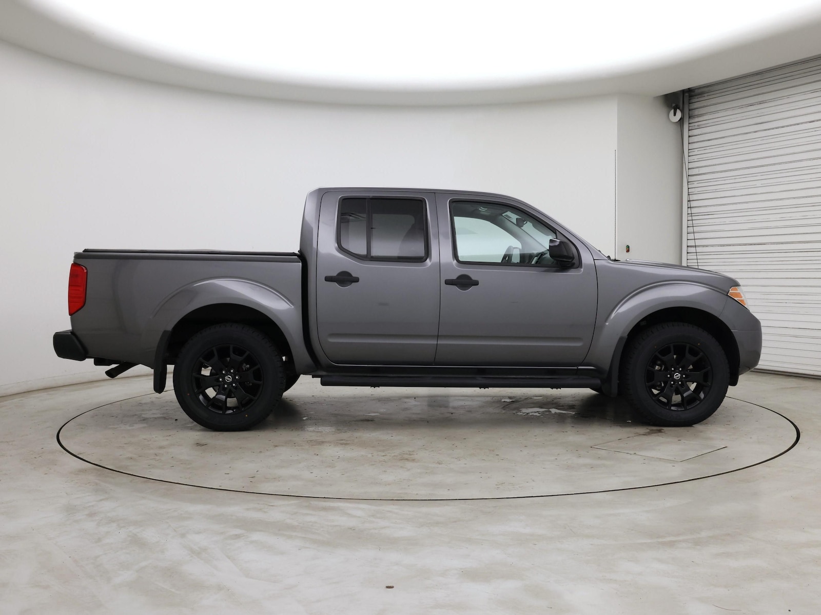 2021 Nissan Frontier SV - Photo 8