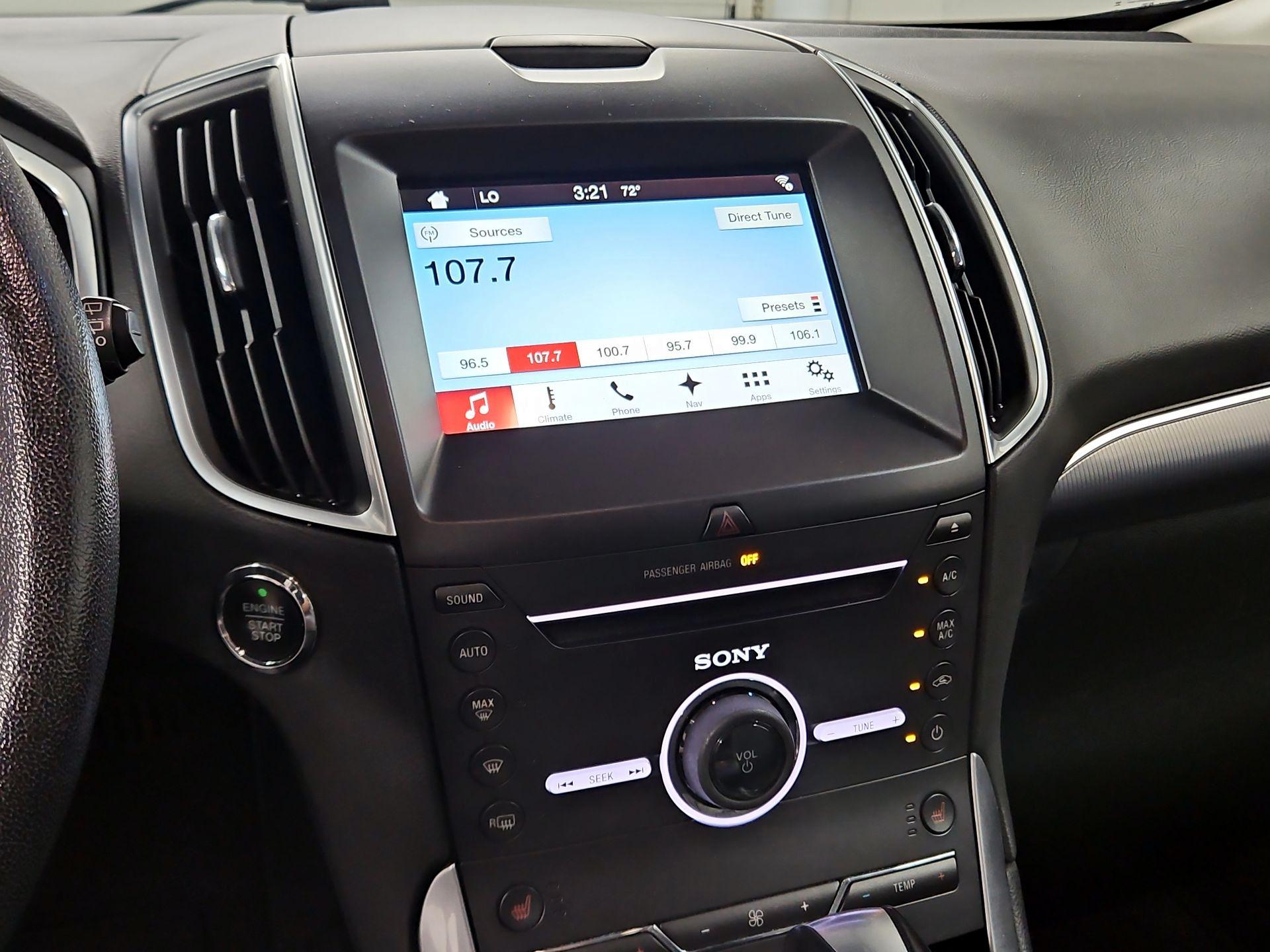 Thumbnail: 2016 Ford Edge - 16