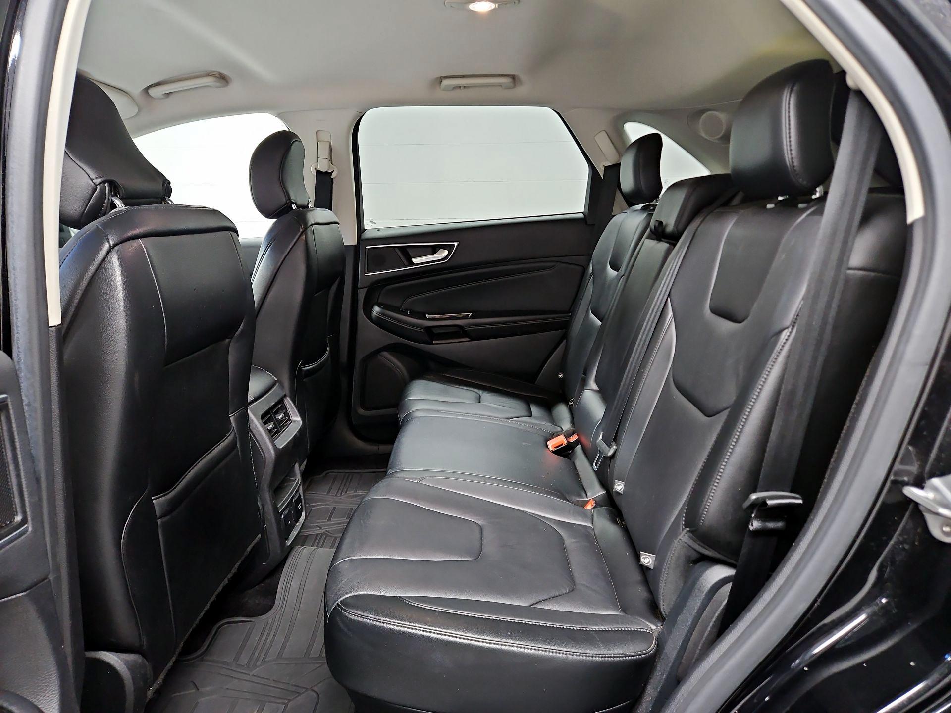 Thumbnail: 2016 Ford Edge - 20