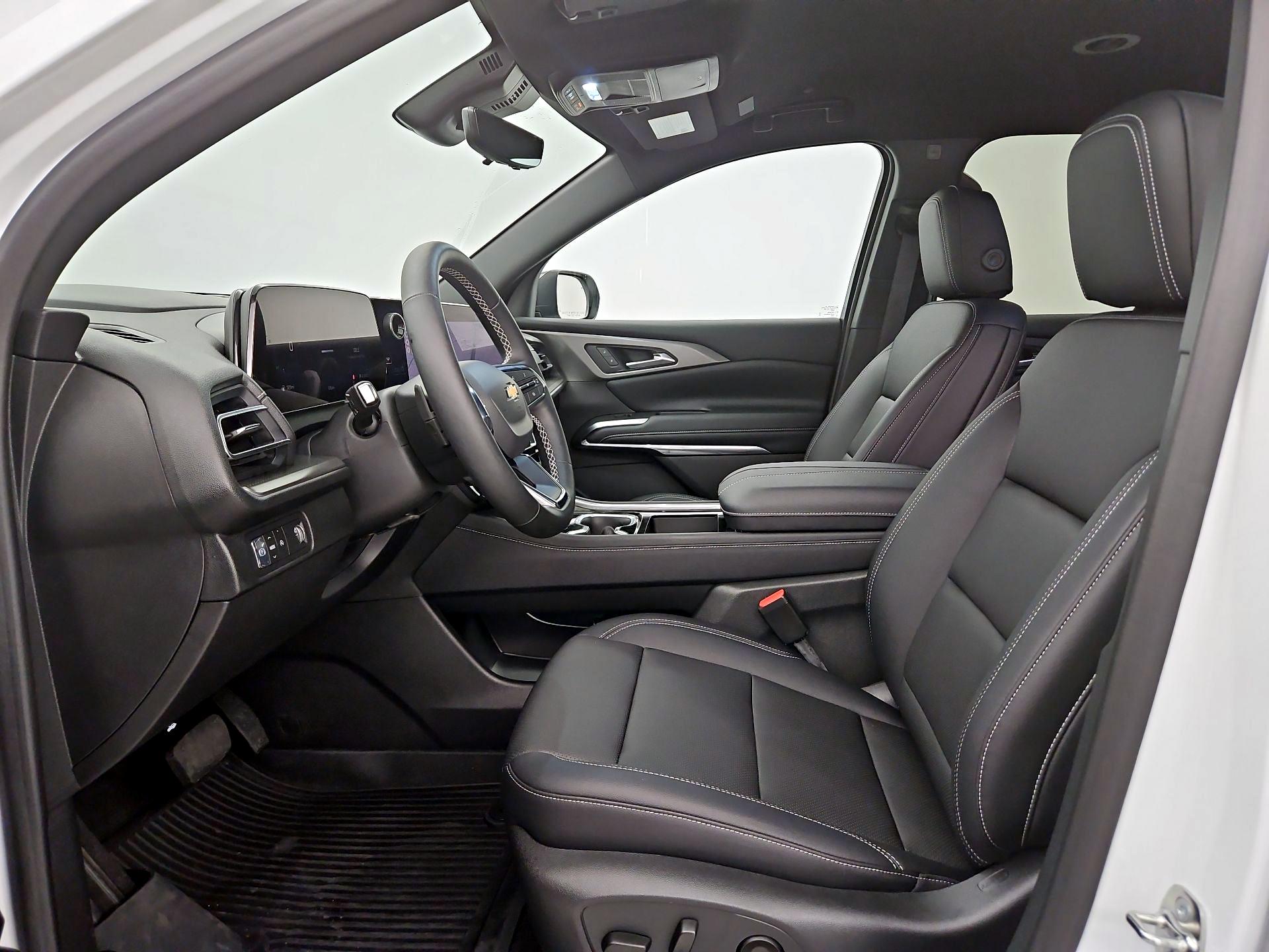 Thumbnail: 2026 Chevrolet Traverse - 11