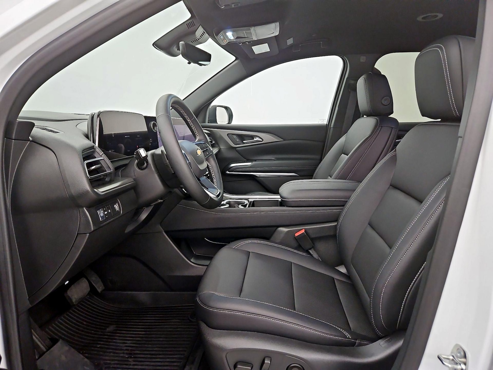 2026 Chevrolet Traverse LT - Photo 12