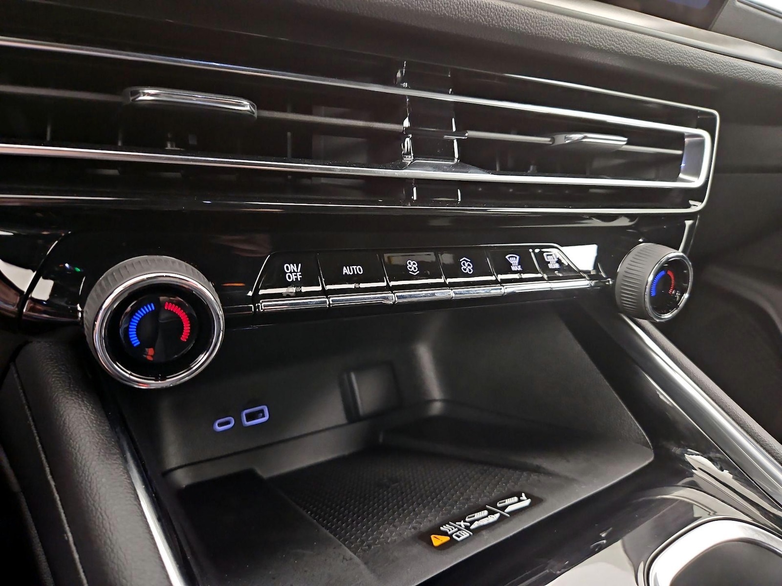 2026 Chevrolet Traverse LT - Photo 18