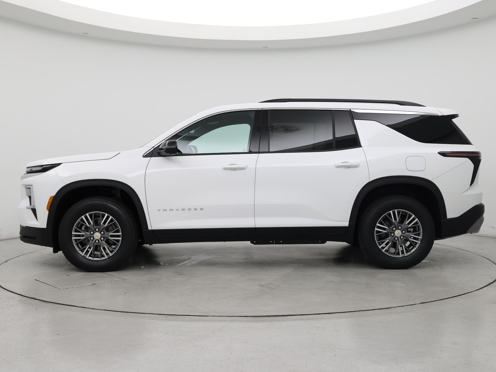 2026 Chevrolet Traverse LT - Photo 4