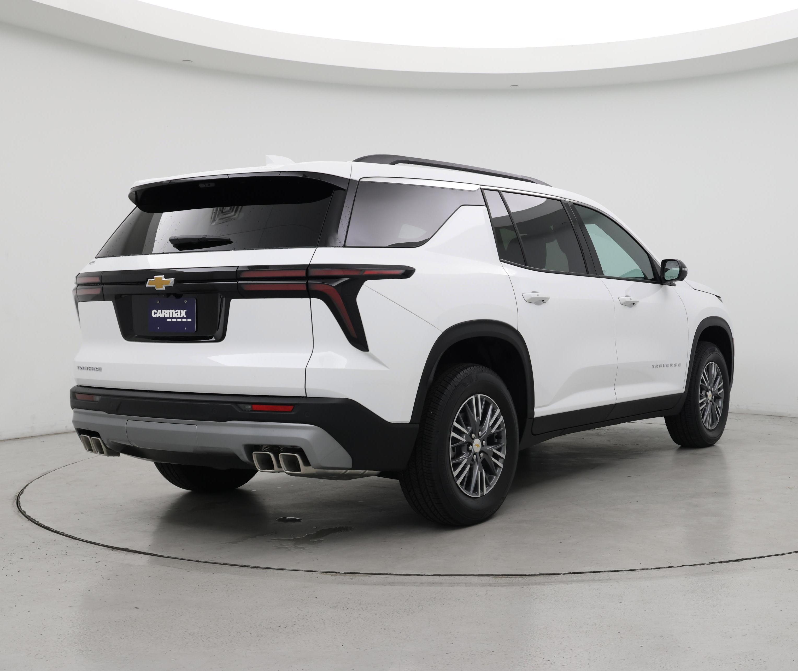 Thumbnail: 2026 Chevrolet Traverse - 8