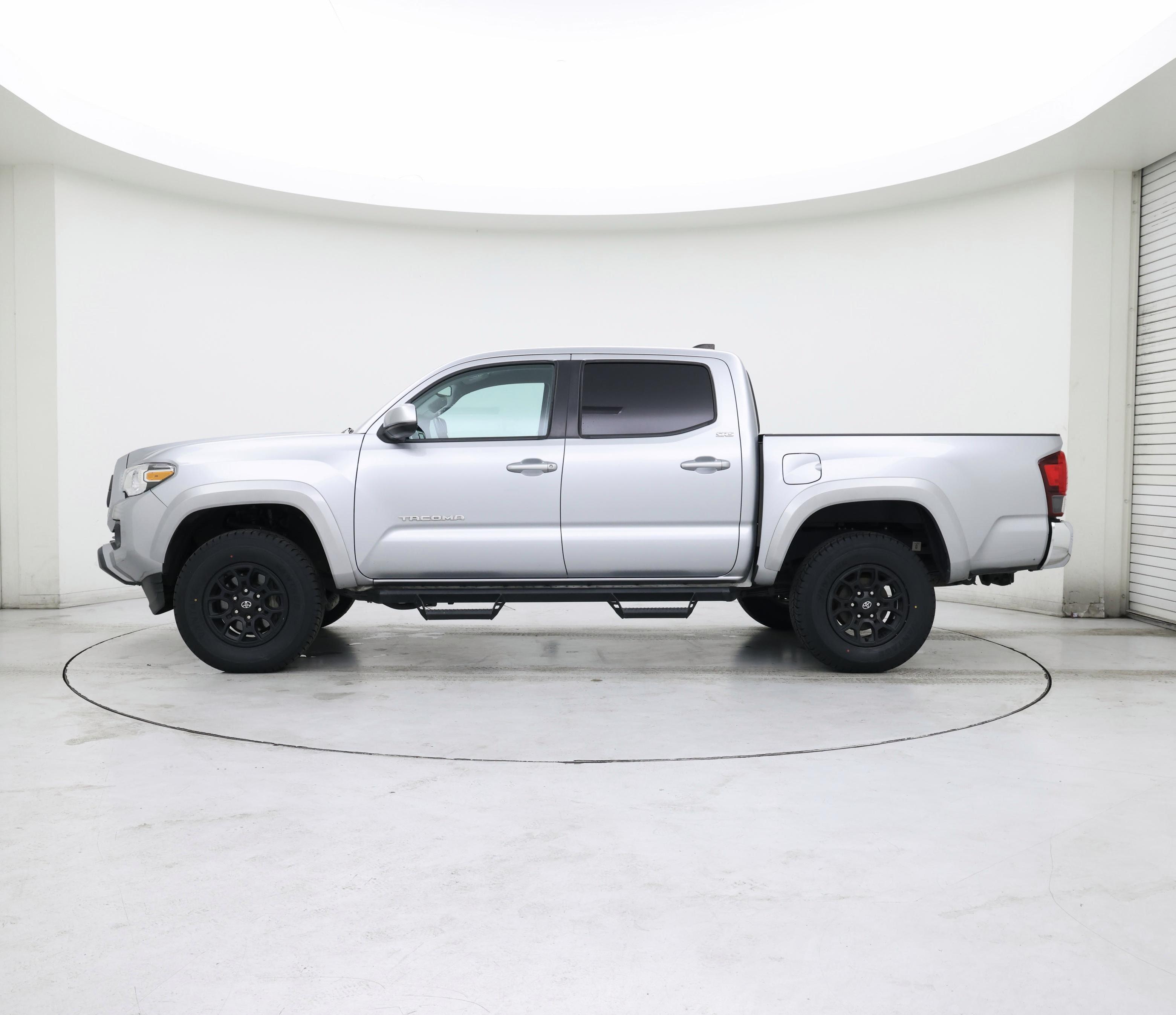 Thumbnail: 2022 Toyota Tacoma - 3