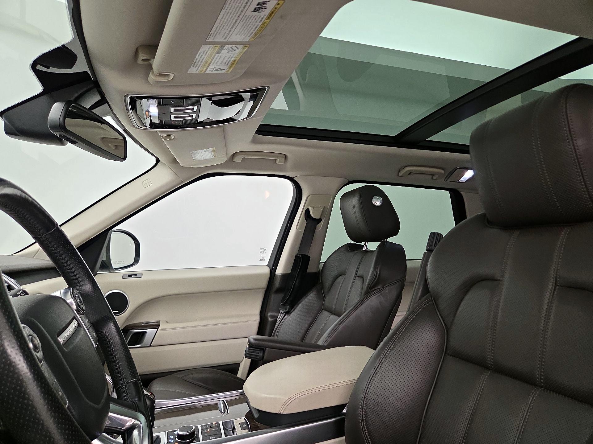 Thumbnail: 2015 Land Rover Range Rover Sport - 20