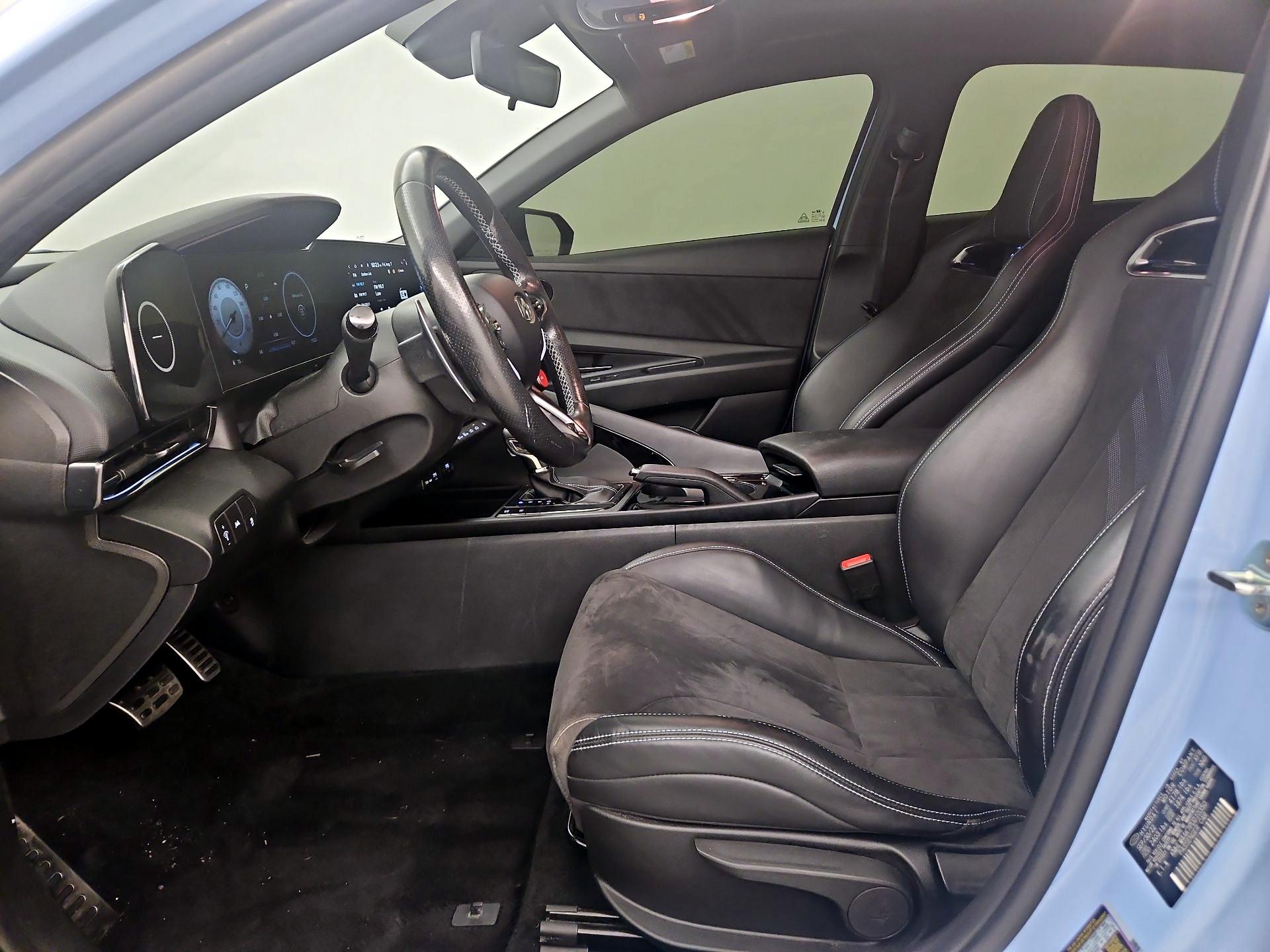Thumbnail: 2023 Hyundai Elantra - 11