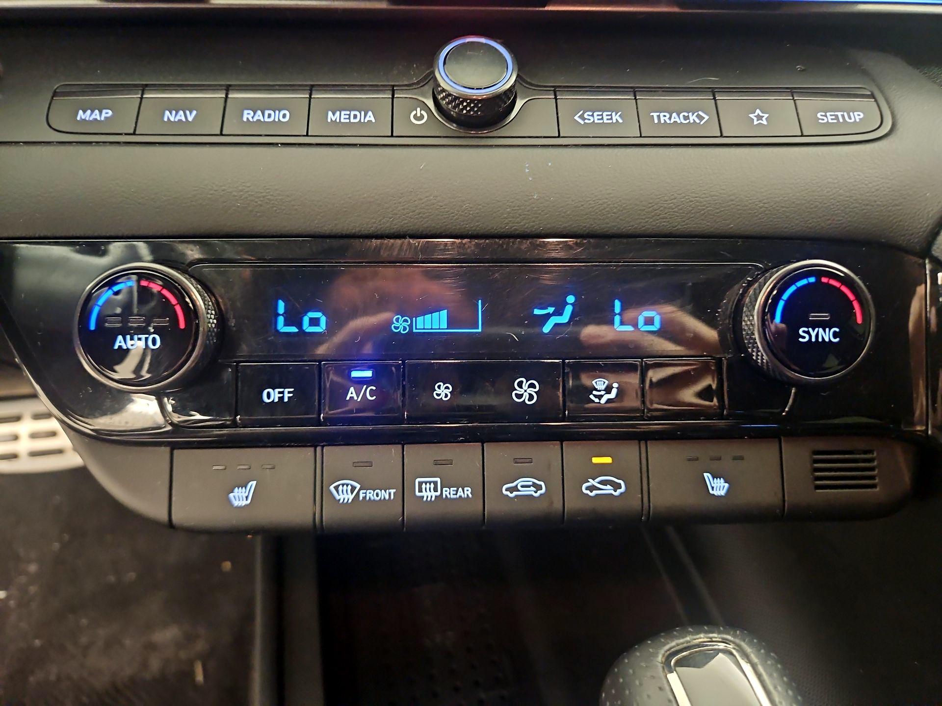 Thumbnail: 2023 Hyundai Elantra - 16