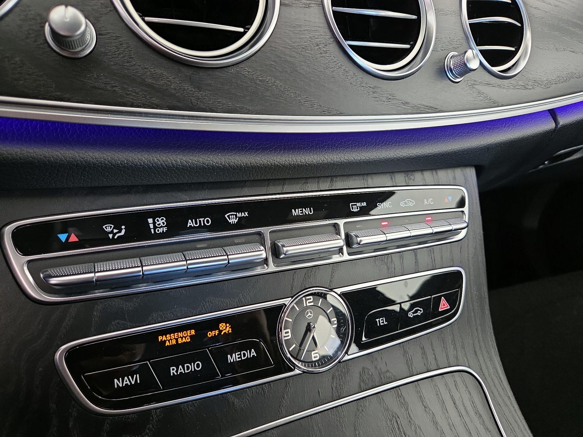 Thumbnail: 2019 Mercedes-Benz E-Class - 16