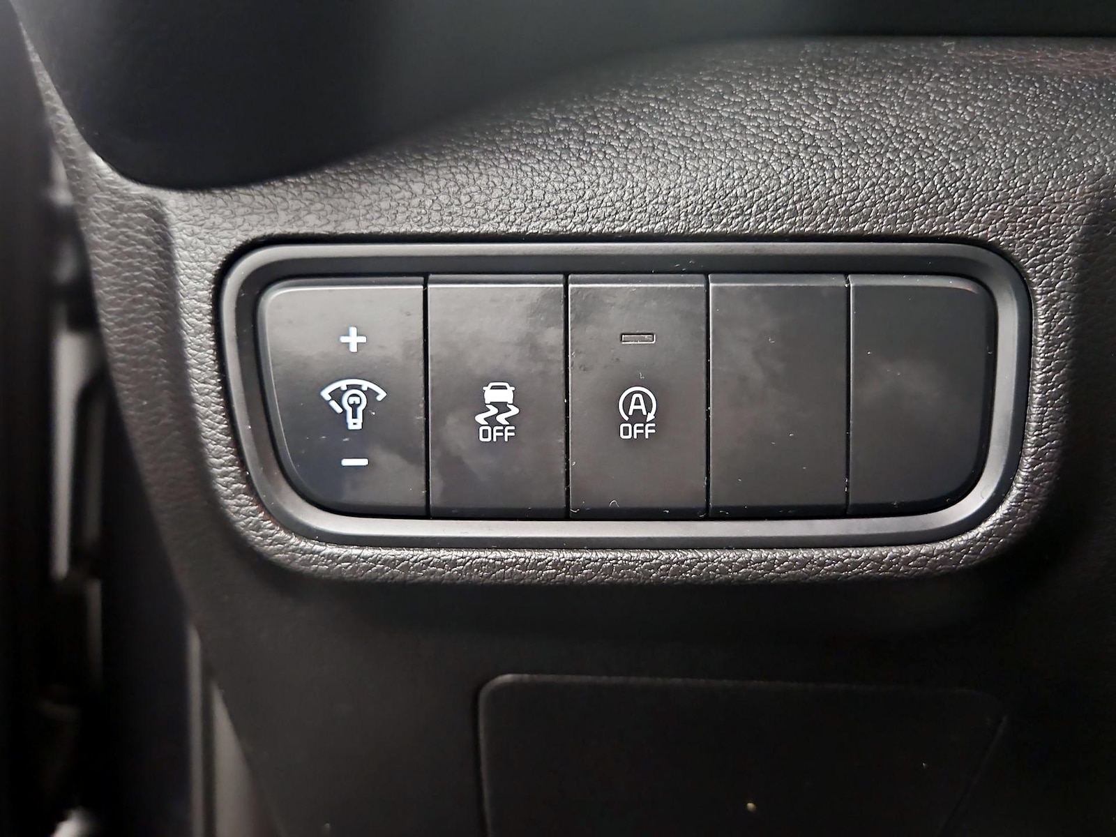 2023 Kia Soul LX - Photo 12