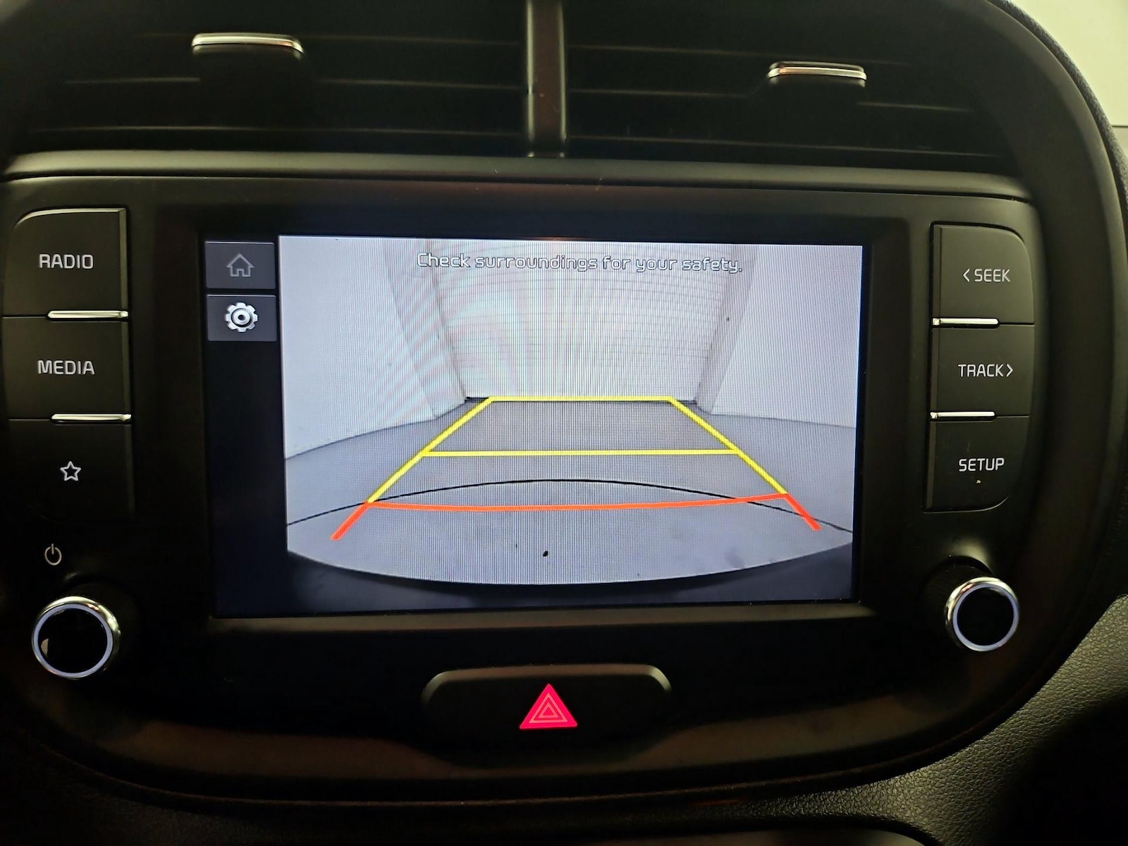 2023 Kia Soul LX - Photo 13