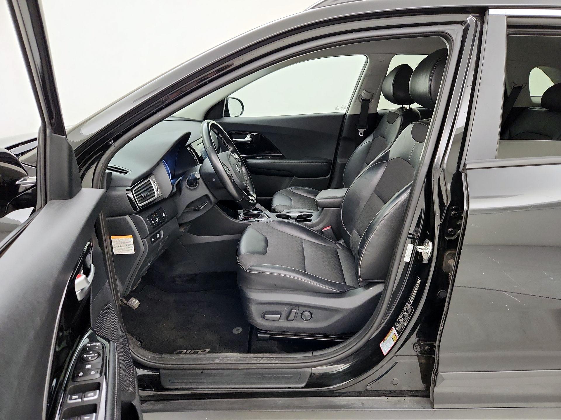Thumbnail: 2017 Kia Niro - 11