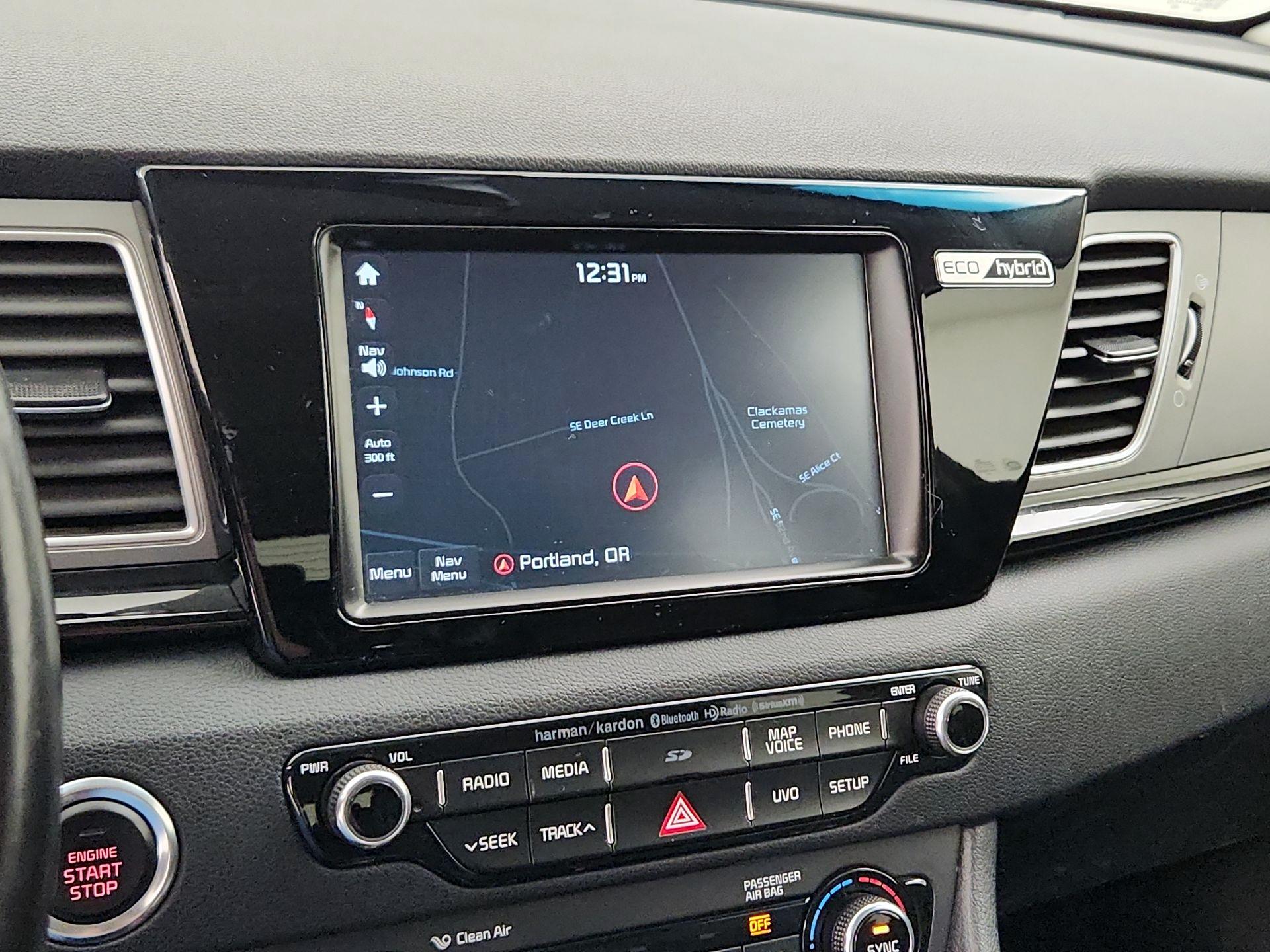 Thumbnail: 2017 Kia Niro - 14