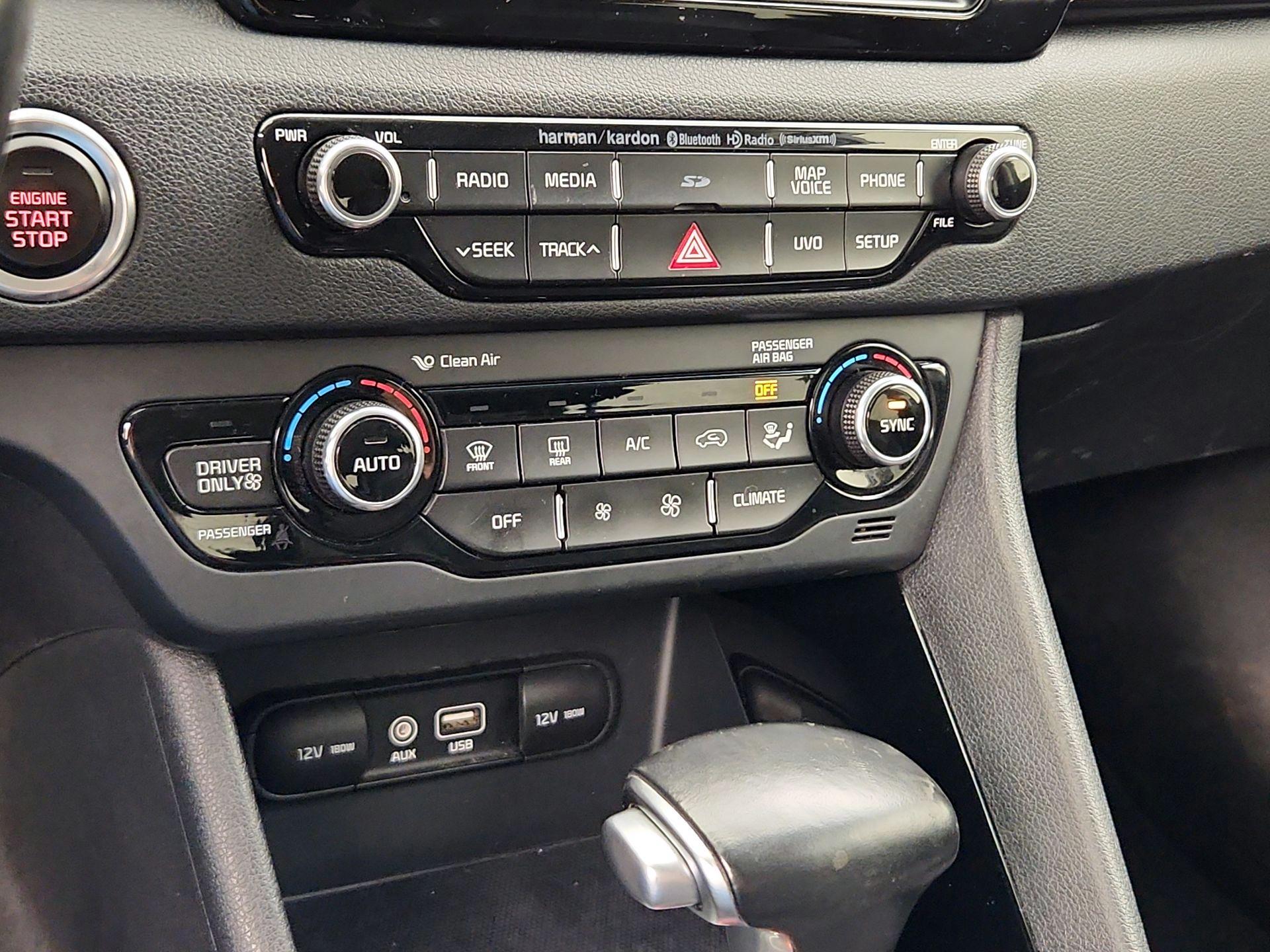 Thumbnail: 2017 Kia Niro - 17