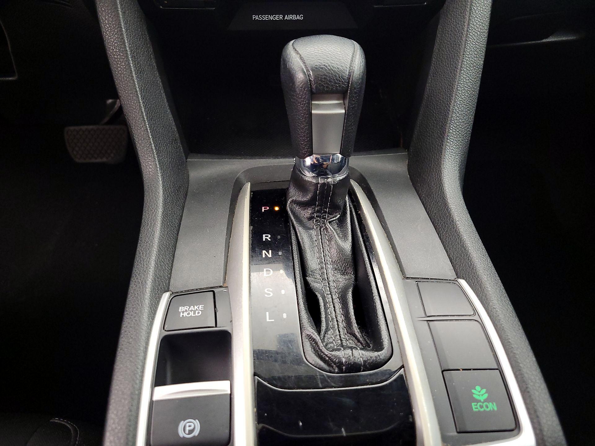 Thumbnail: 2016 Honda Civic - 15