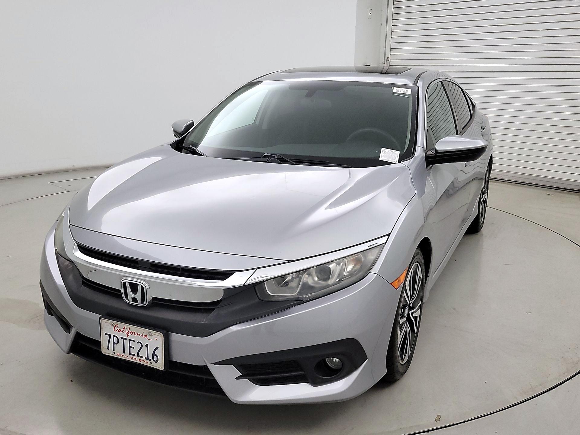 Thumbnail: 2016 Honda Civic - 3