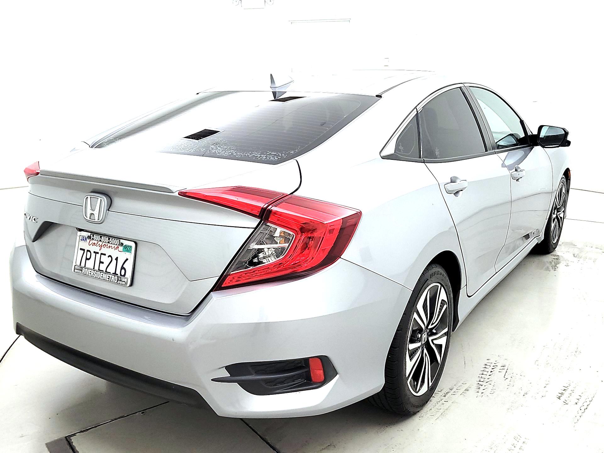 Thumbnail: 2016 Honda Civic - 5