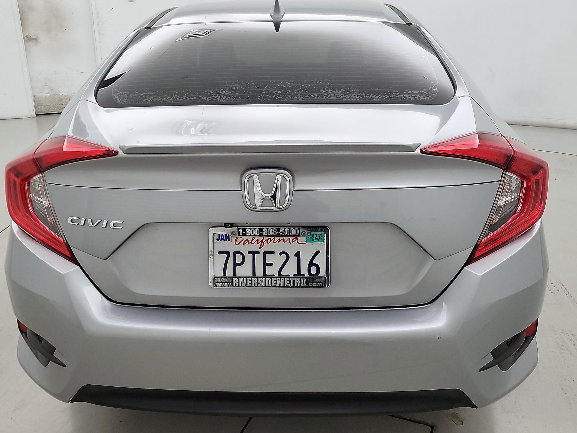 Thumbnail: 2016 Honda Civic - 6