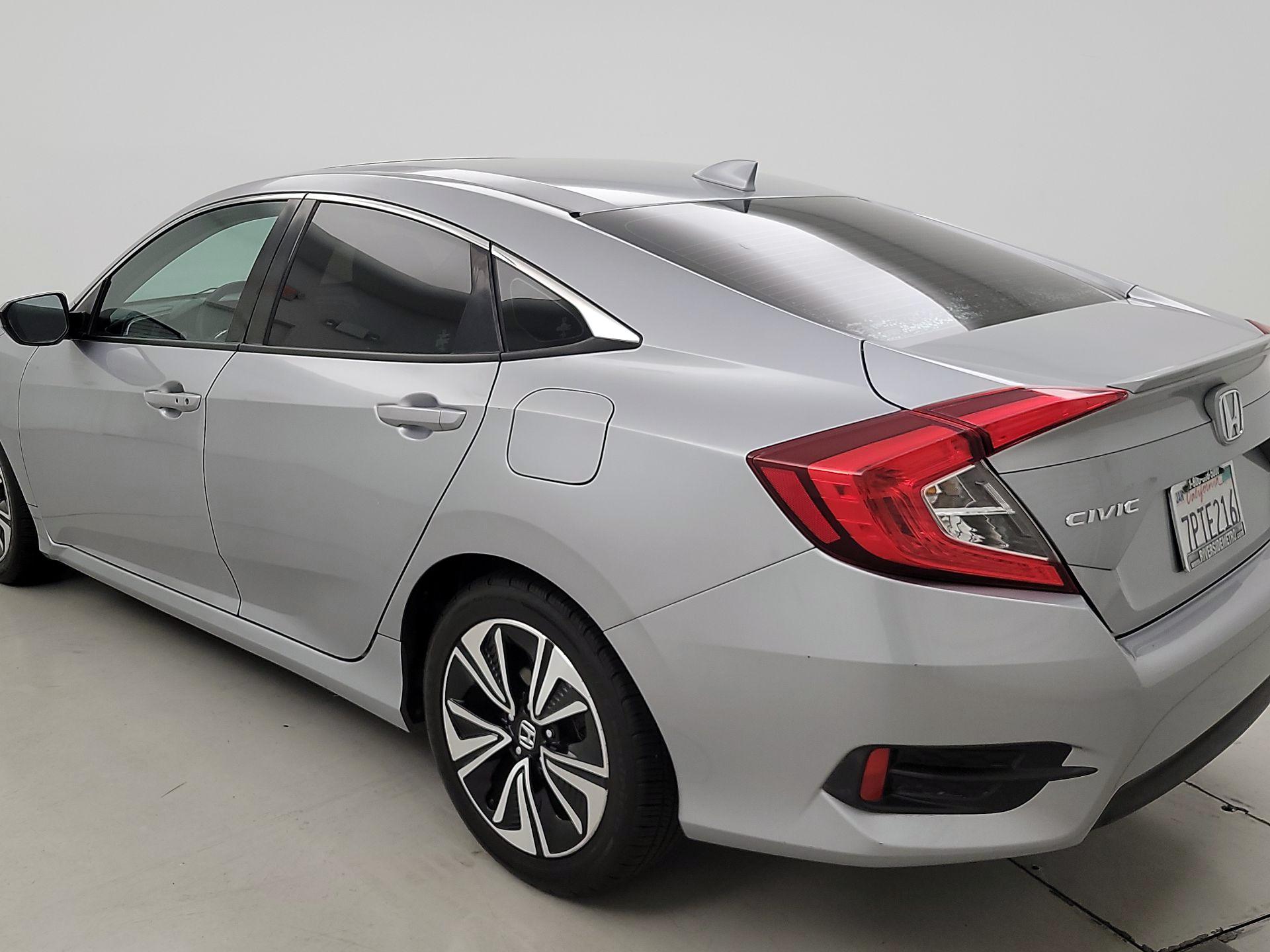 Thumbnail: 2016 Honda Civic - 7