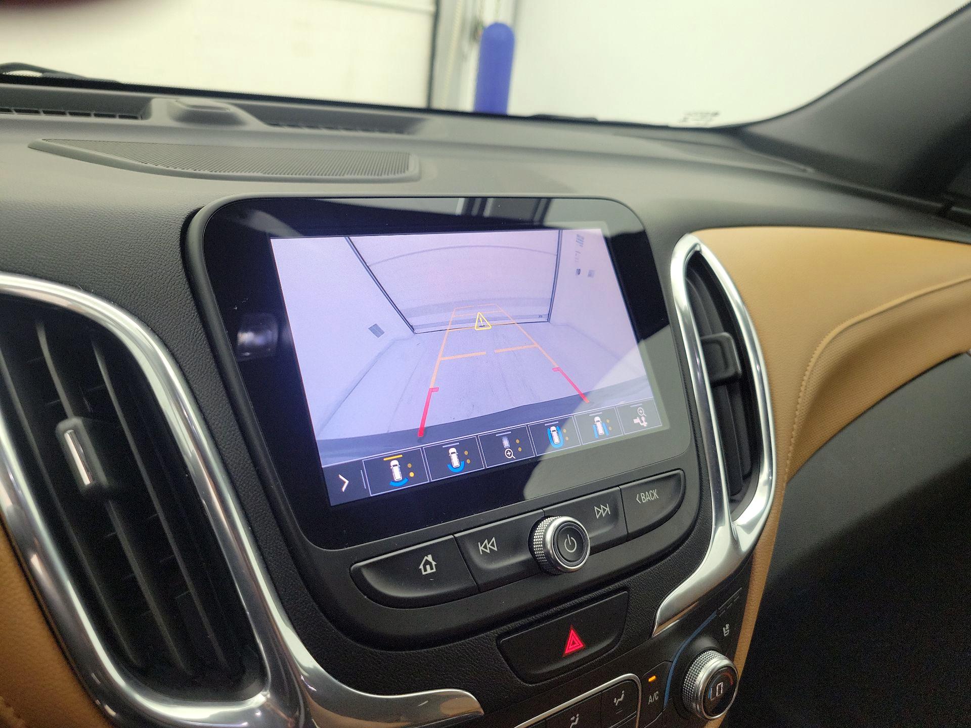 Thumbnail: 2019 Chevrolet Equinox - 15