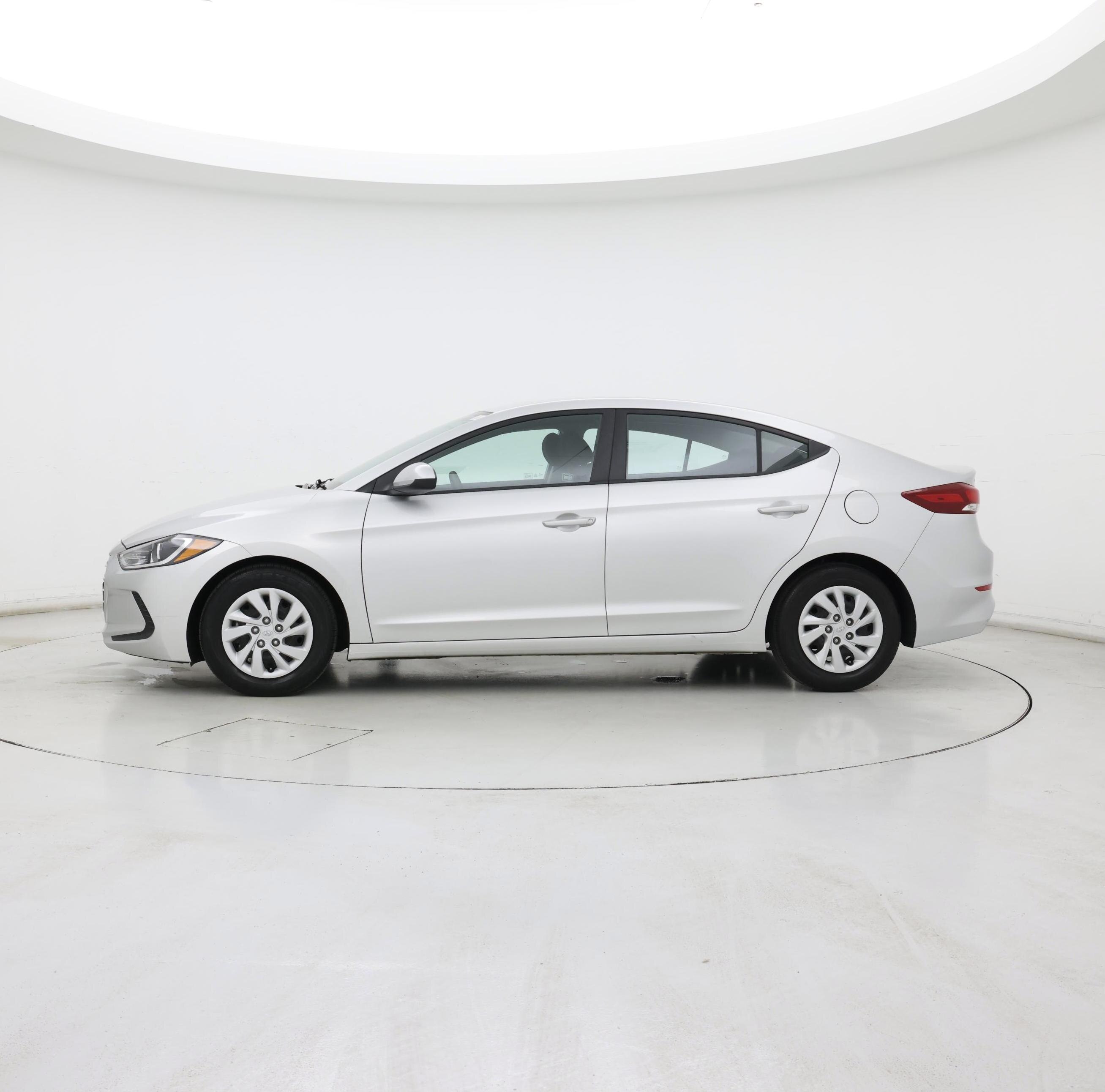 Thumbnail: 2018 Hyundai Elantra - 3