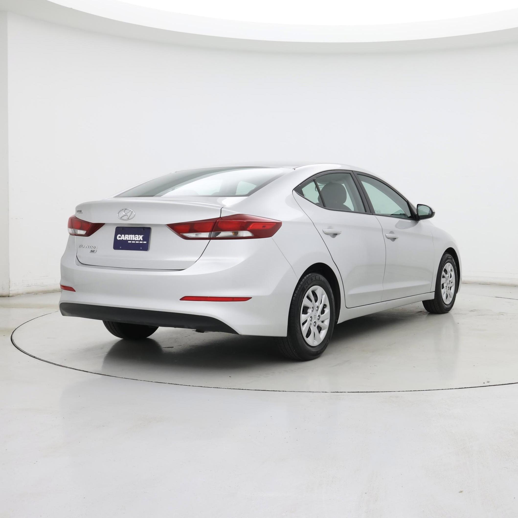 Thumbnail: 2018 Hyundai Elantra - 8
