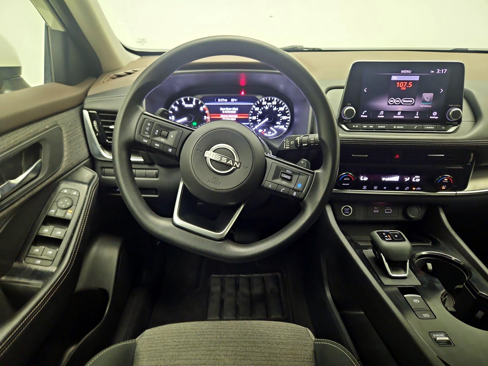 Thumbnail: 2022 Nissan Rogue - 10