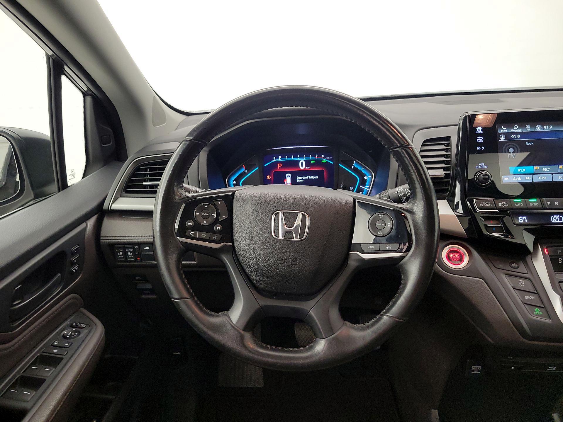 Thumbnail: 2018 Honda Odyssey - 10