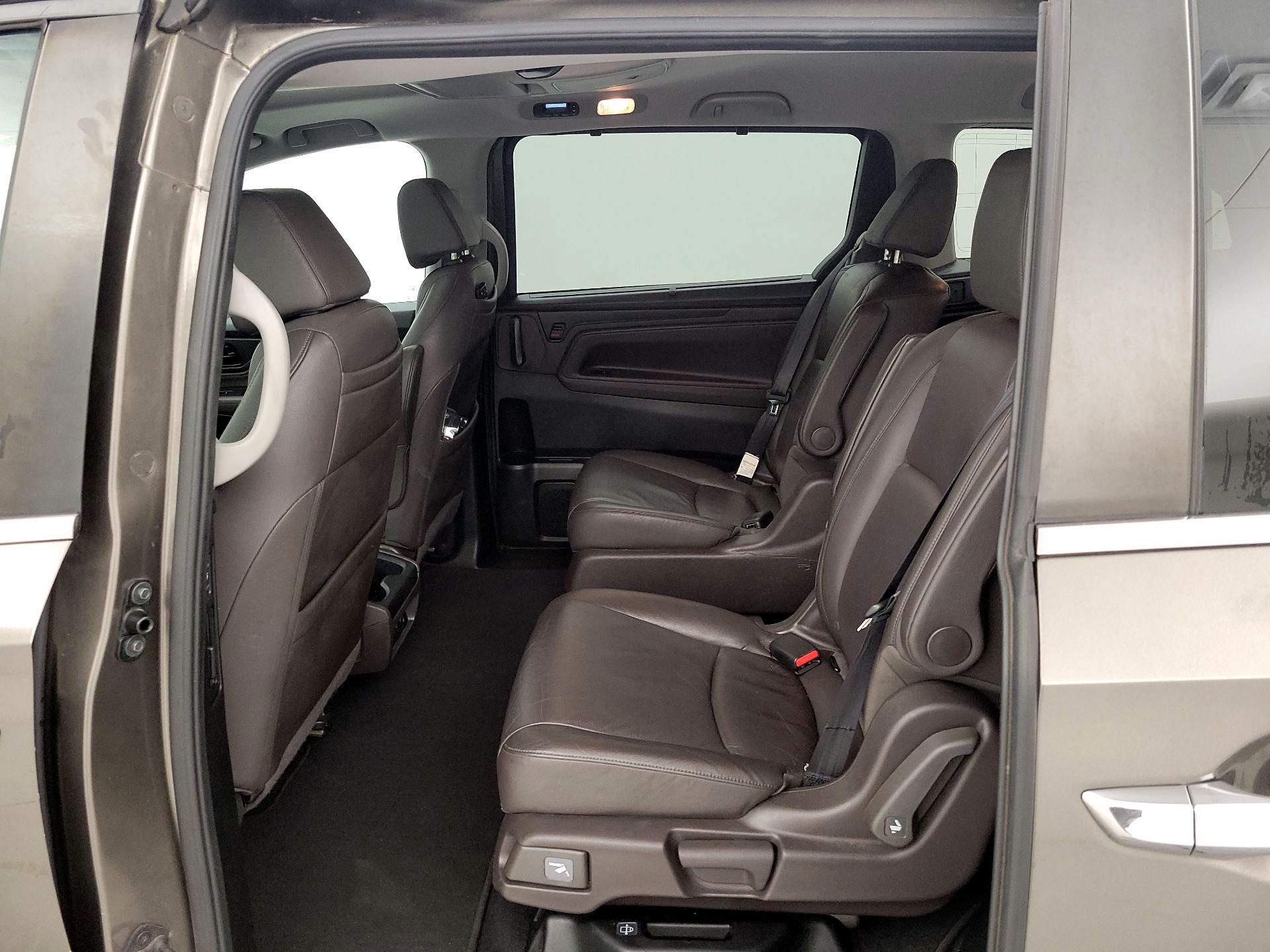 Thumbnail: 2018 Honda Odyssey - 19