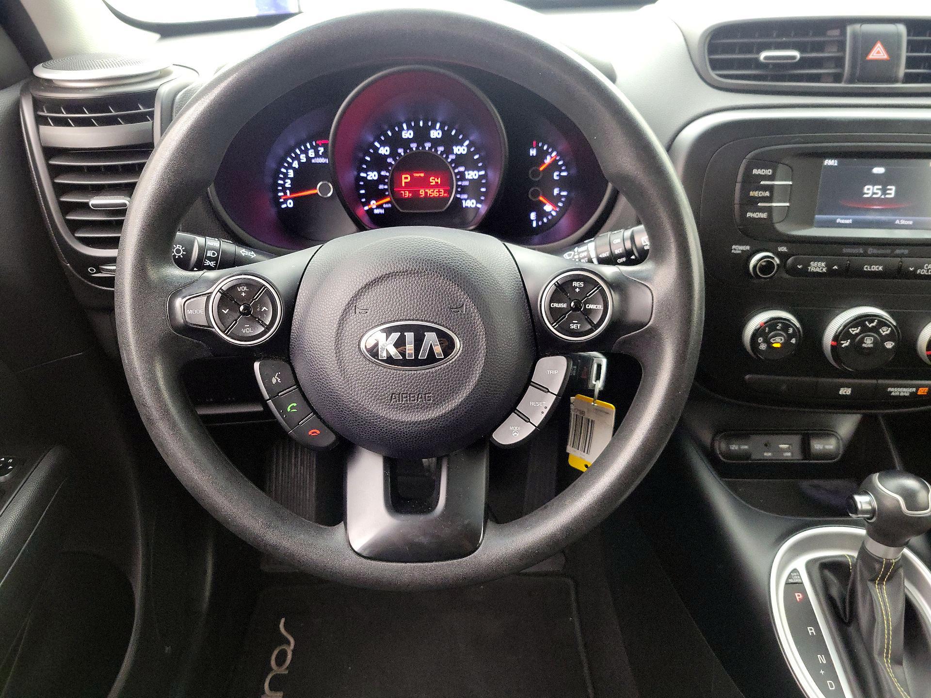 Thumbnail: 2016 Kia Soul - 10