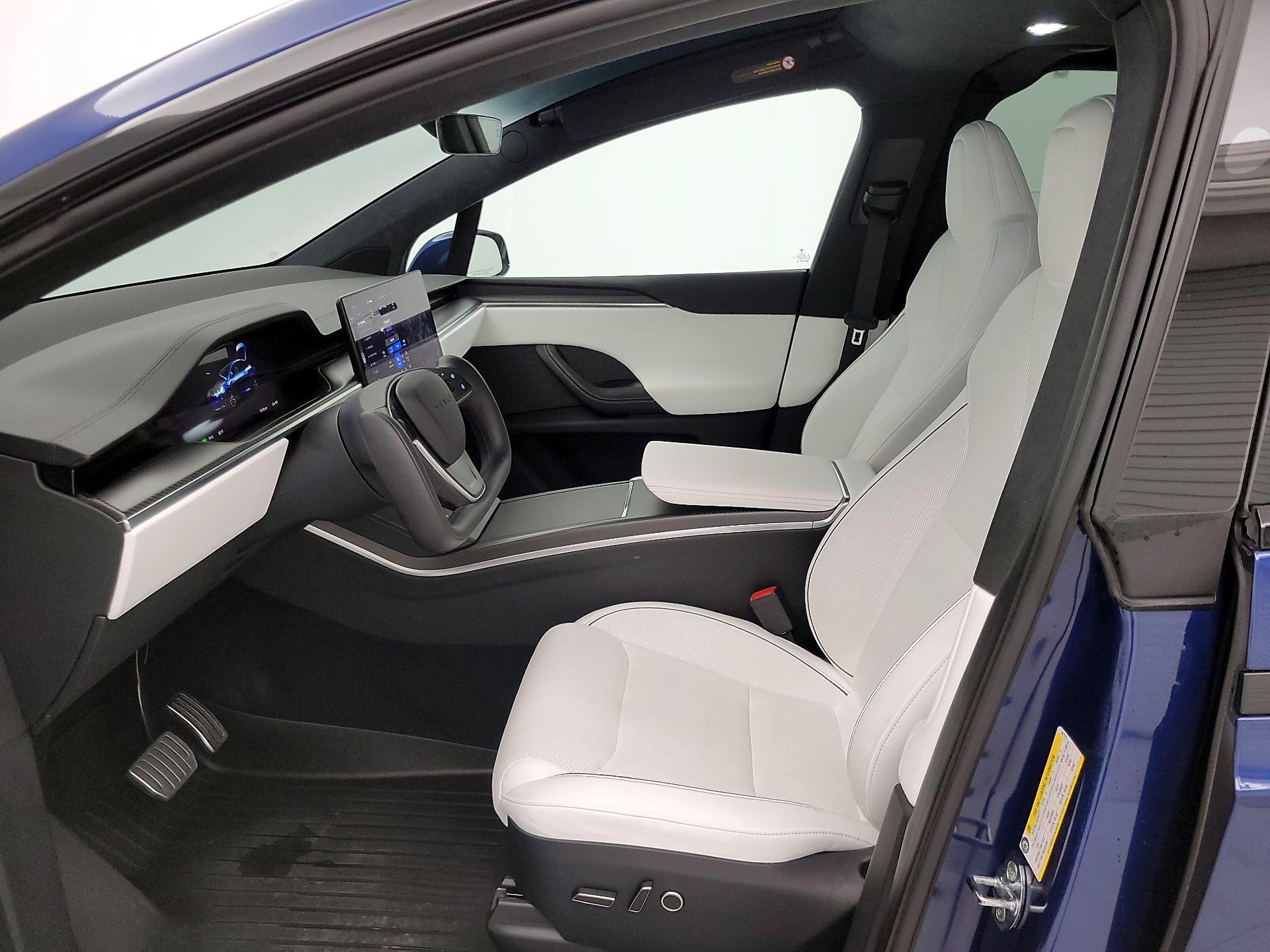 Thumbnail: 2024 Tesla Model X - 11
