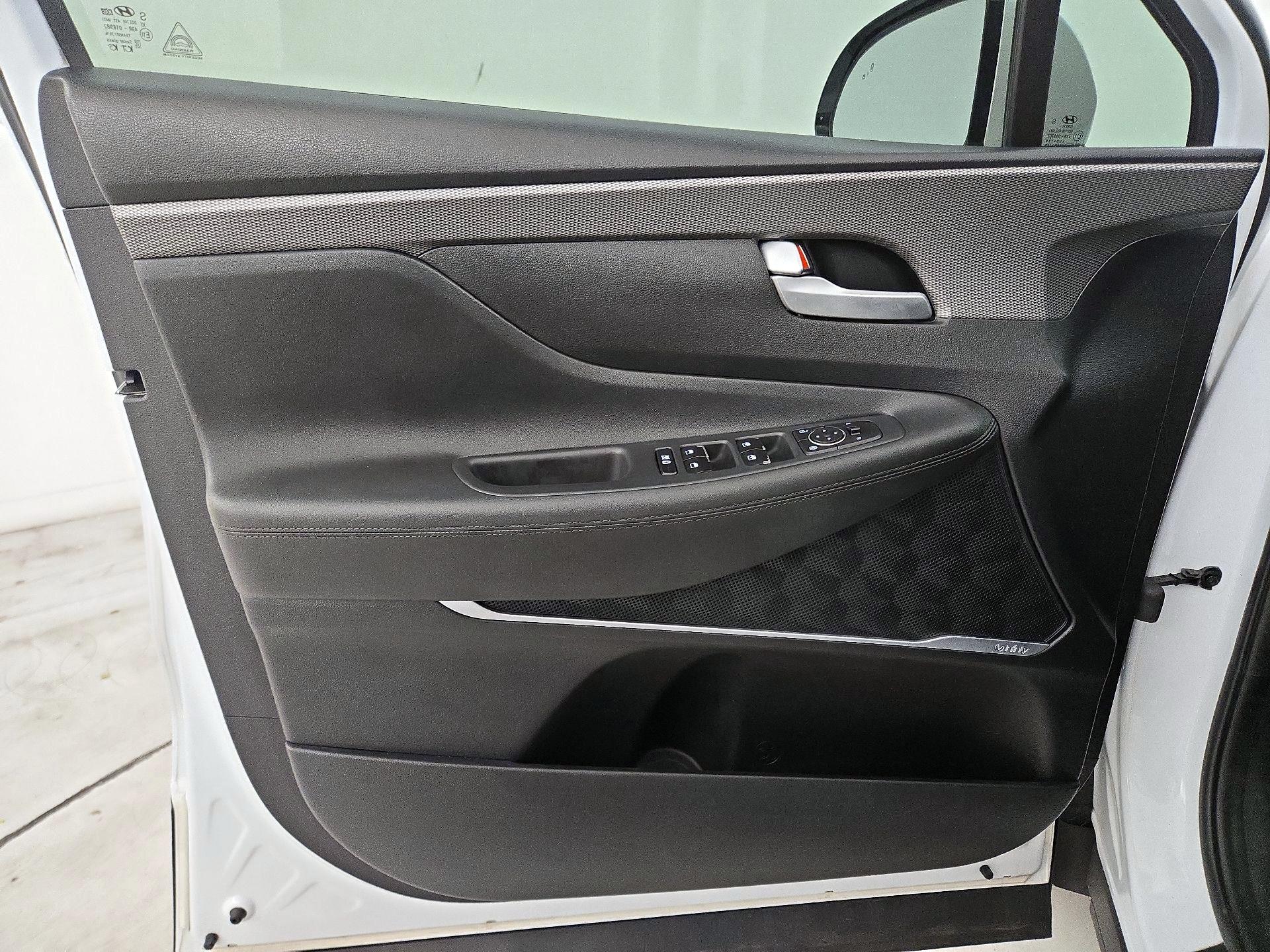Thumbnail: 2020 Hyundai Santa Fe - 12