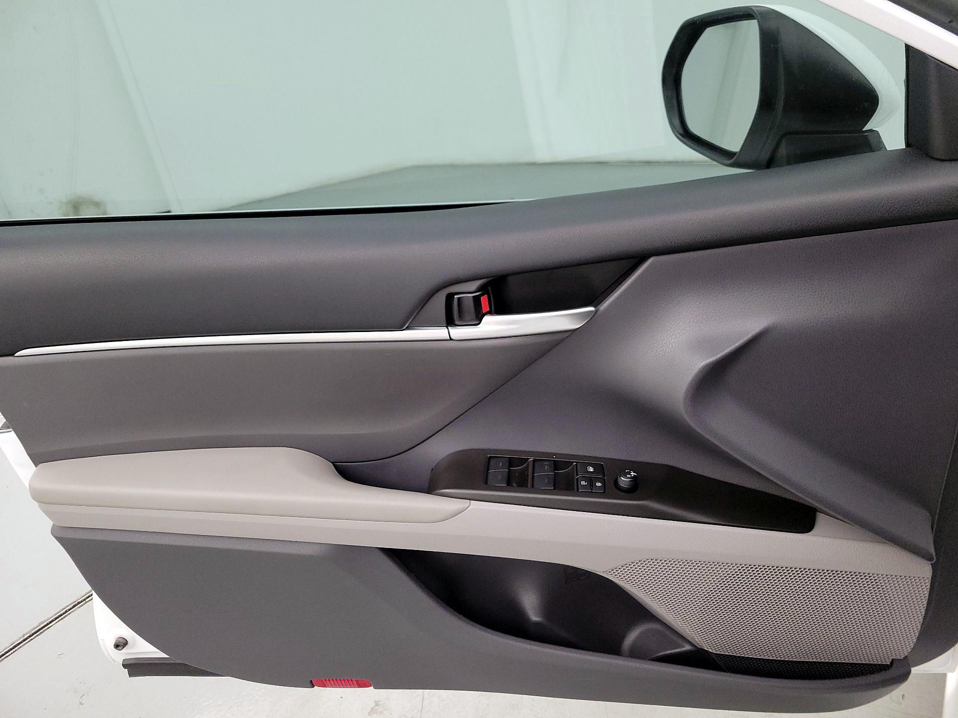 Thumbnail: 2023 Toyota Camry - 12