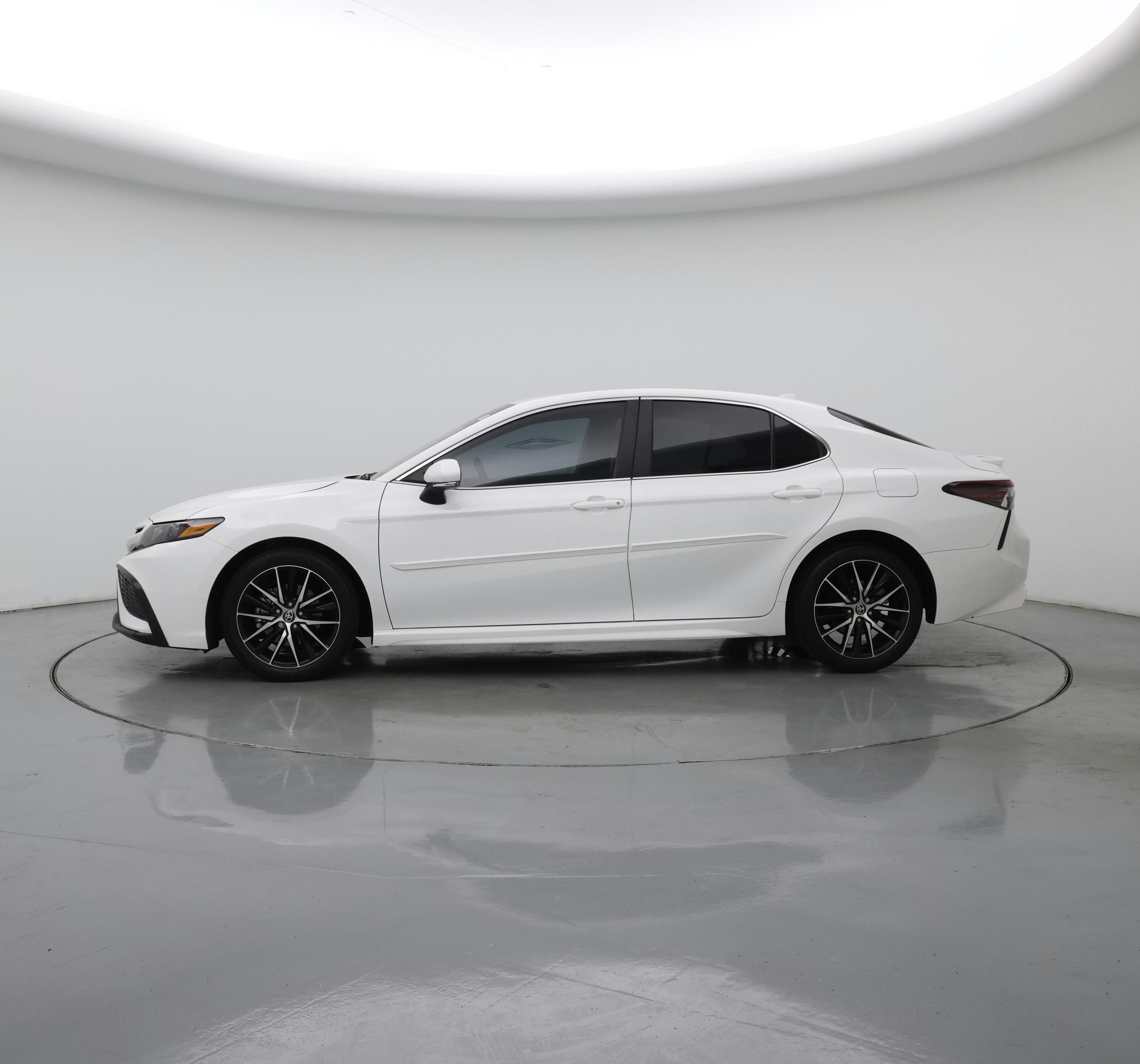 Thumbnail: 2023 Toyota Camry - 3