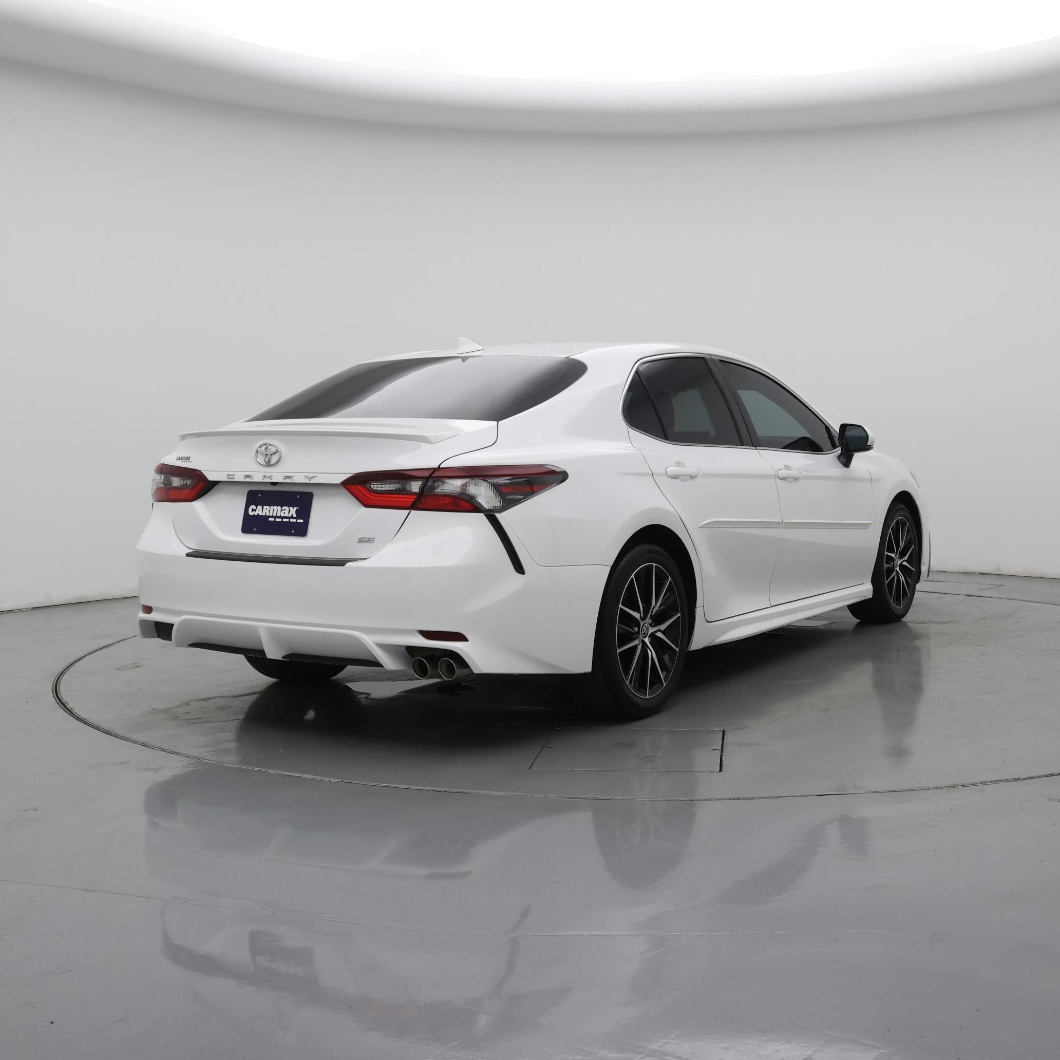 Thumbnail: 2023 Toyota Camry - 8