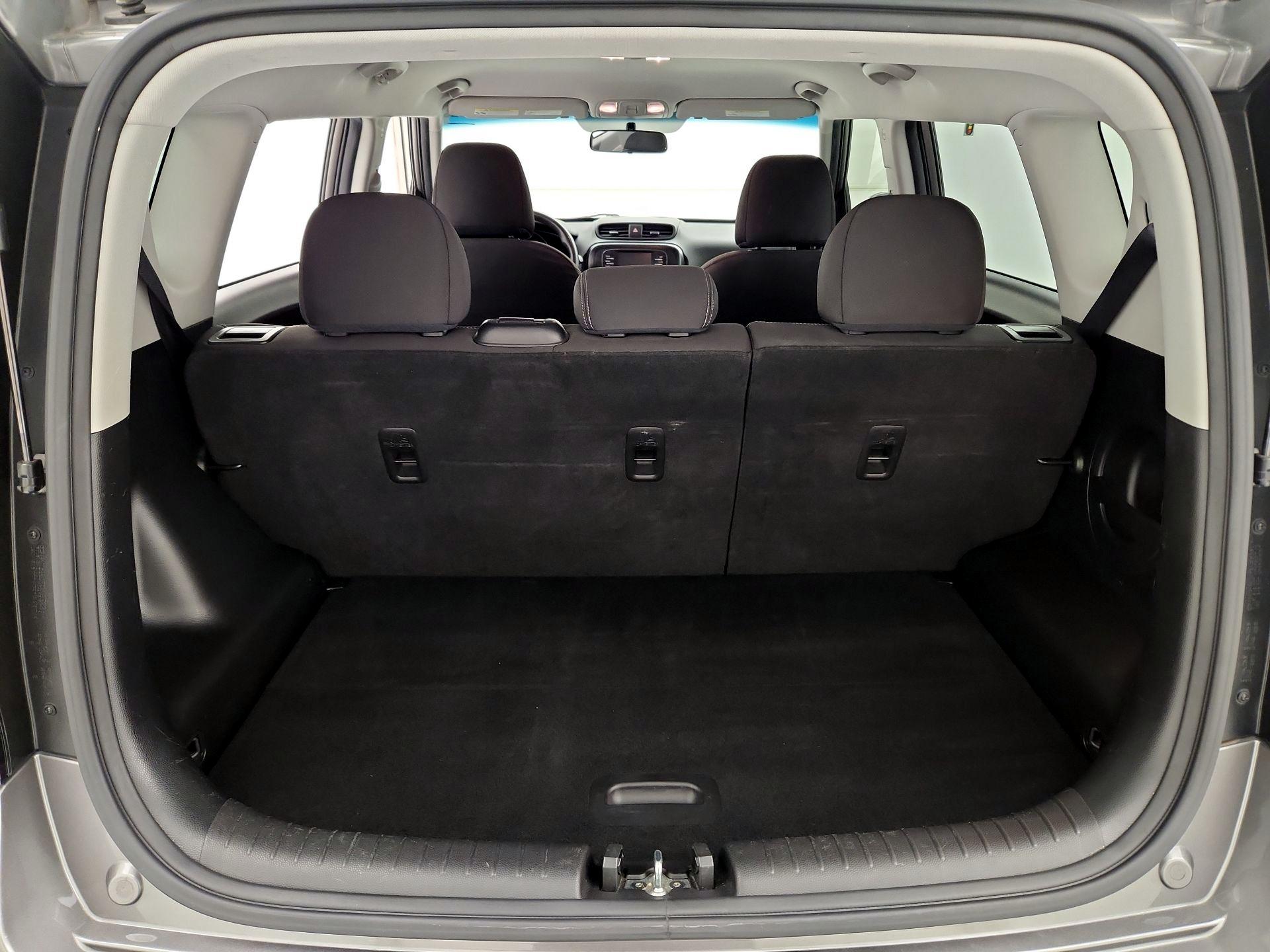 Thumbnail: 2019 Kia Soul - 20