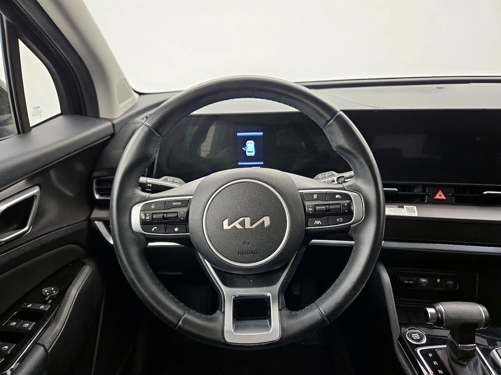2023 Kia Sportage EX - Photo 11