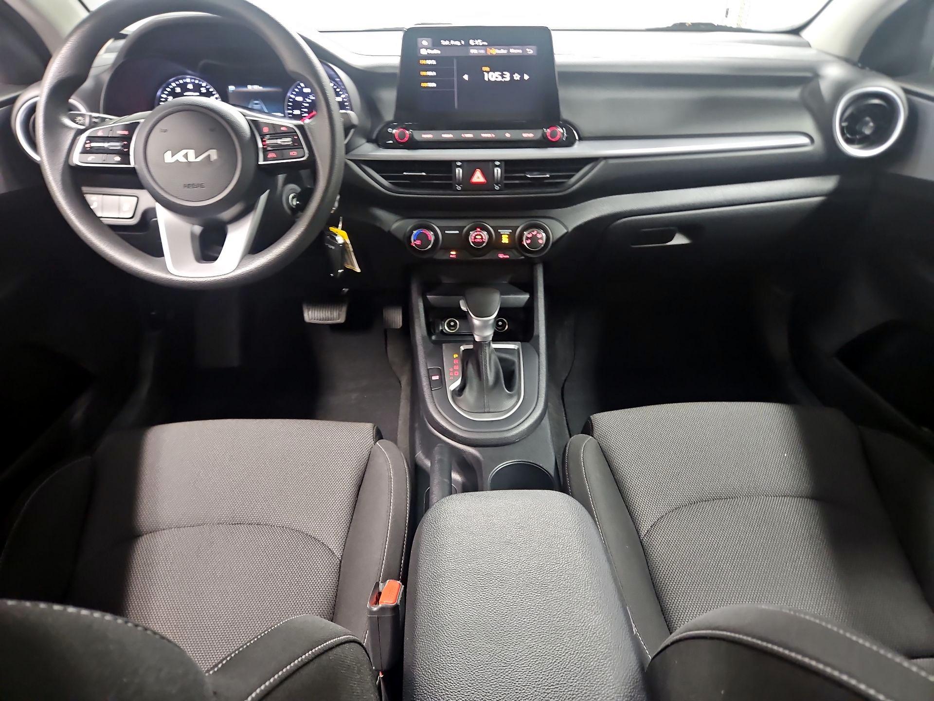 Thumbnail: 2023 Kia Forte - 9