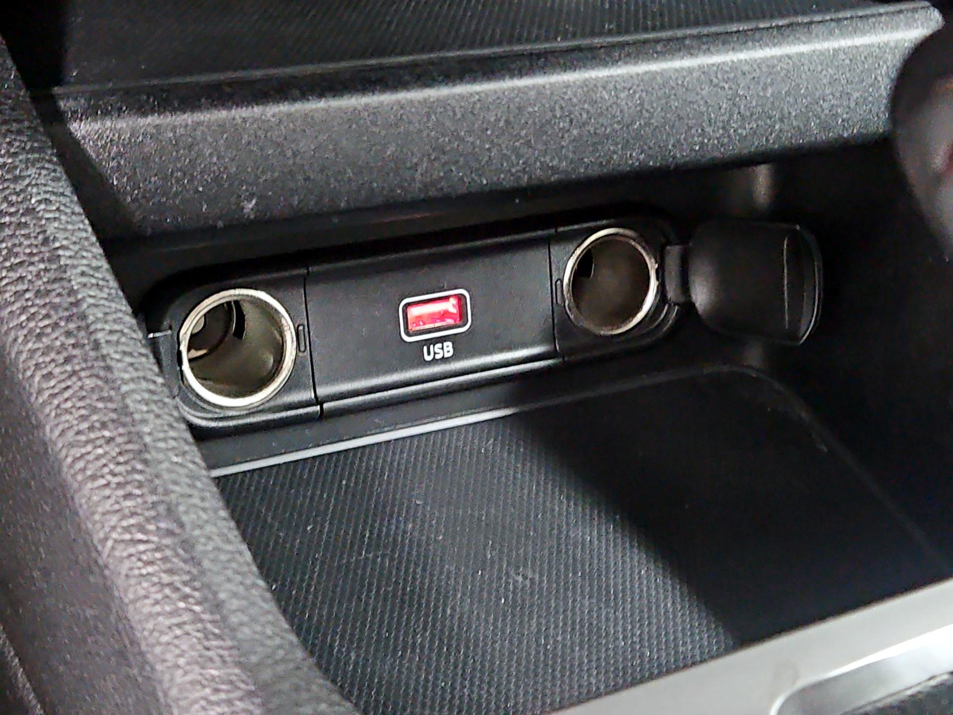 Thumbnail: 2023 Kia Forte - 18