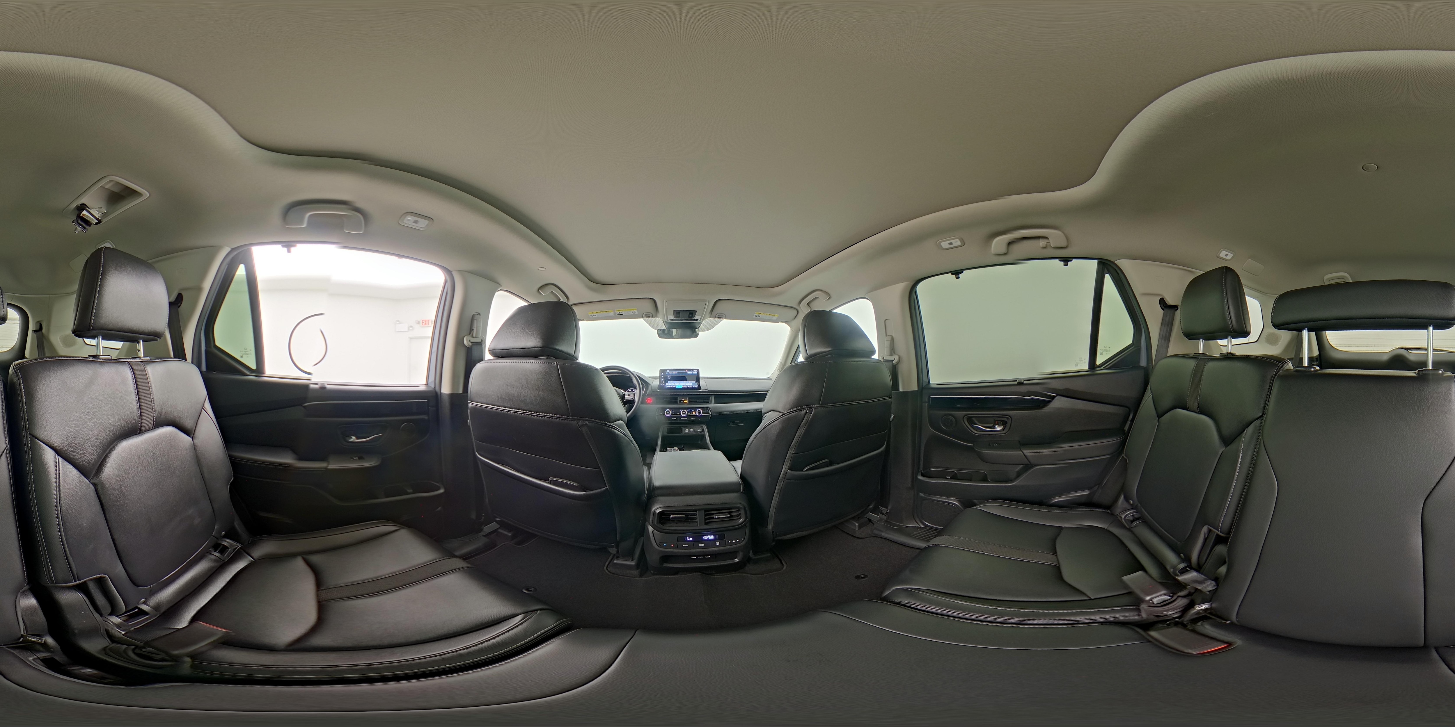 2025 Honda Pilot Touring - Photo 28